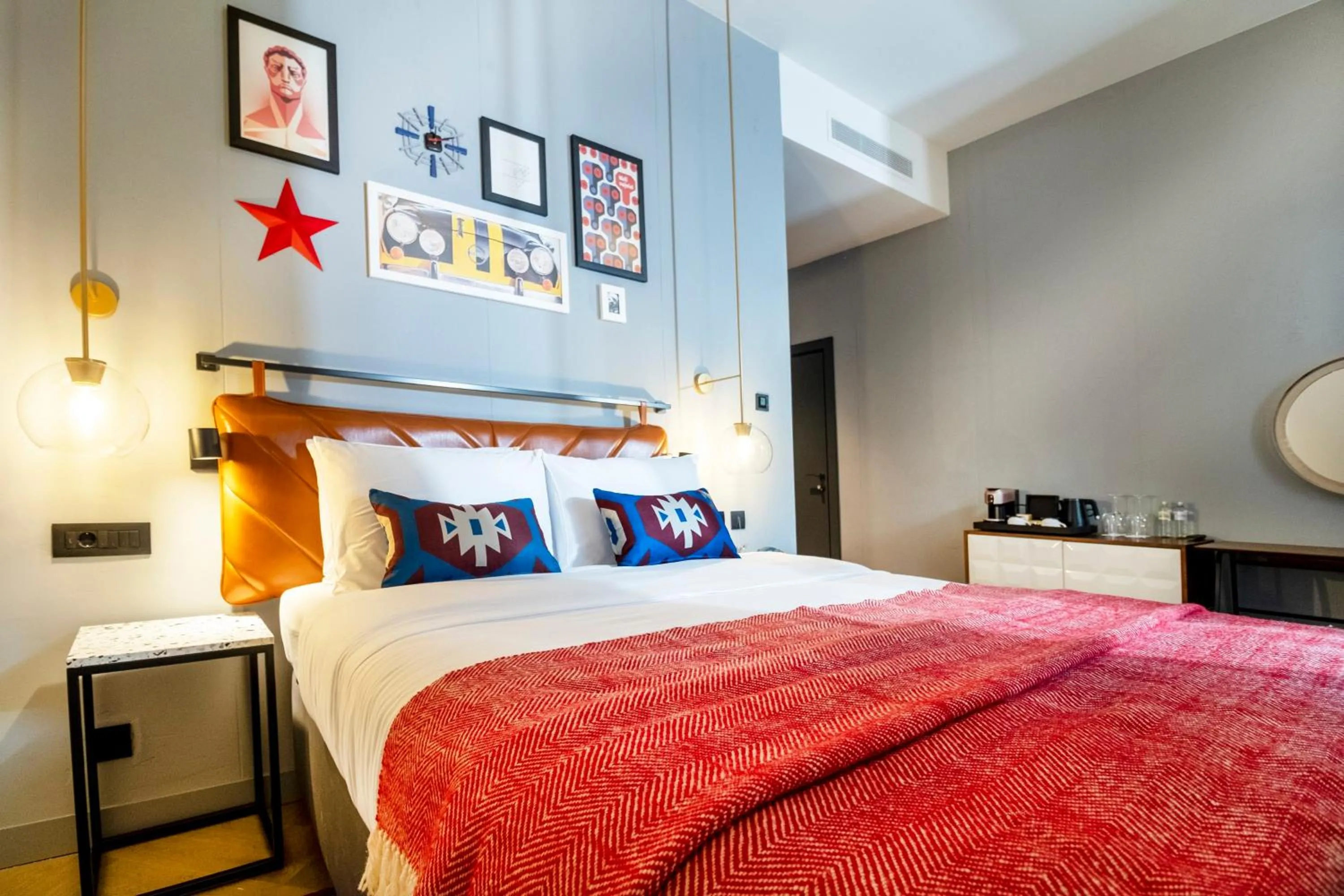 Photo of the whole room, Bed in Hotel Indigo Belgrade by IHG