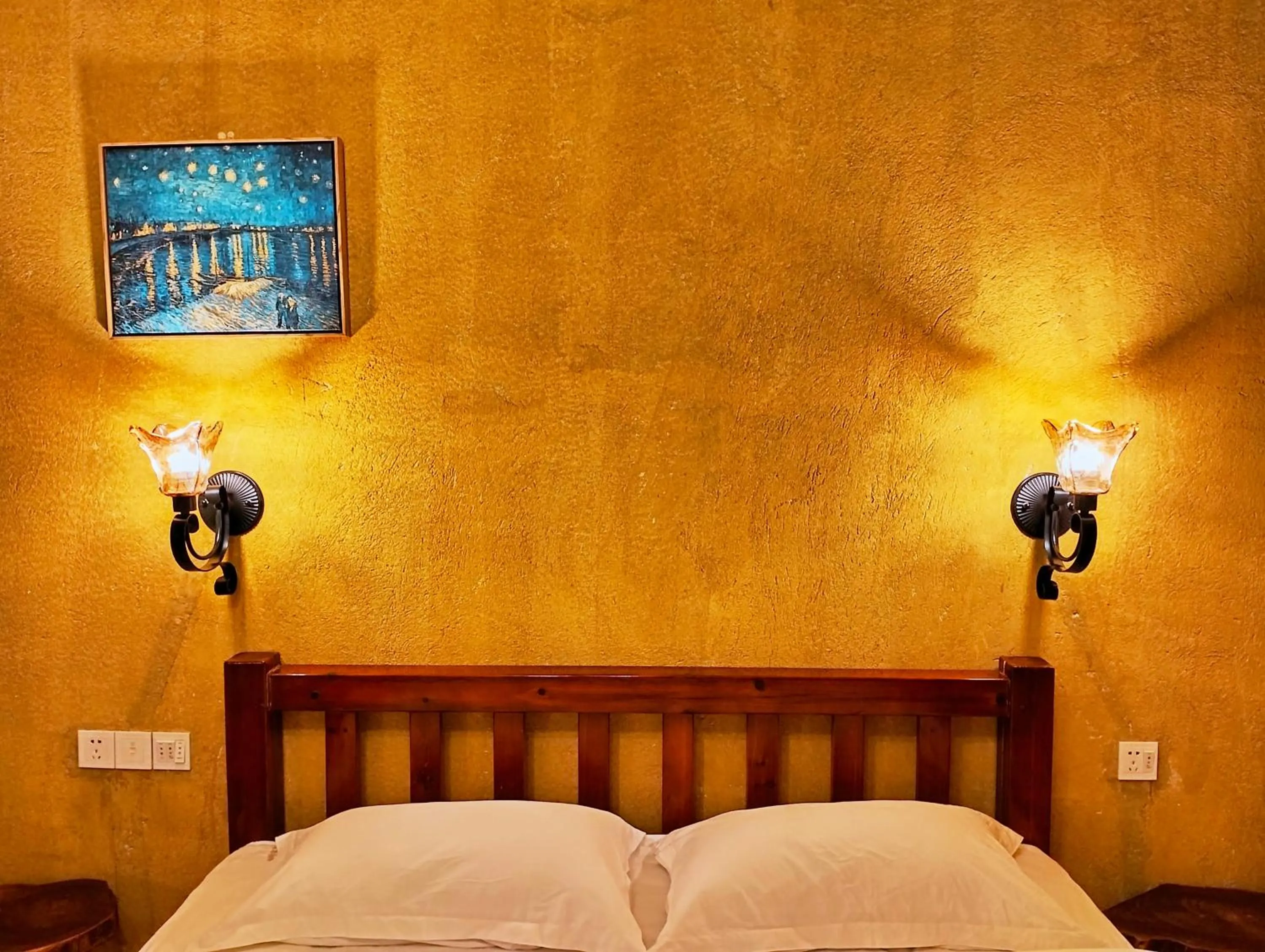 Bed in YangShuo Eden Inn