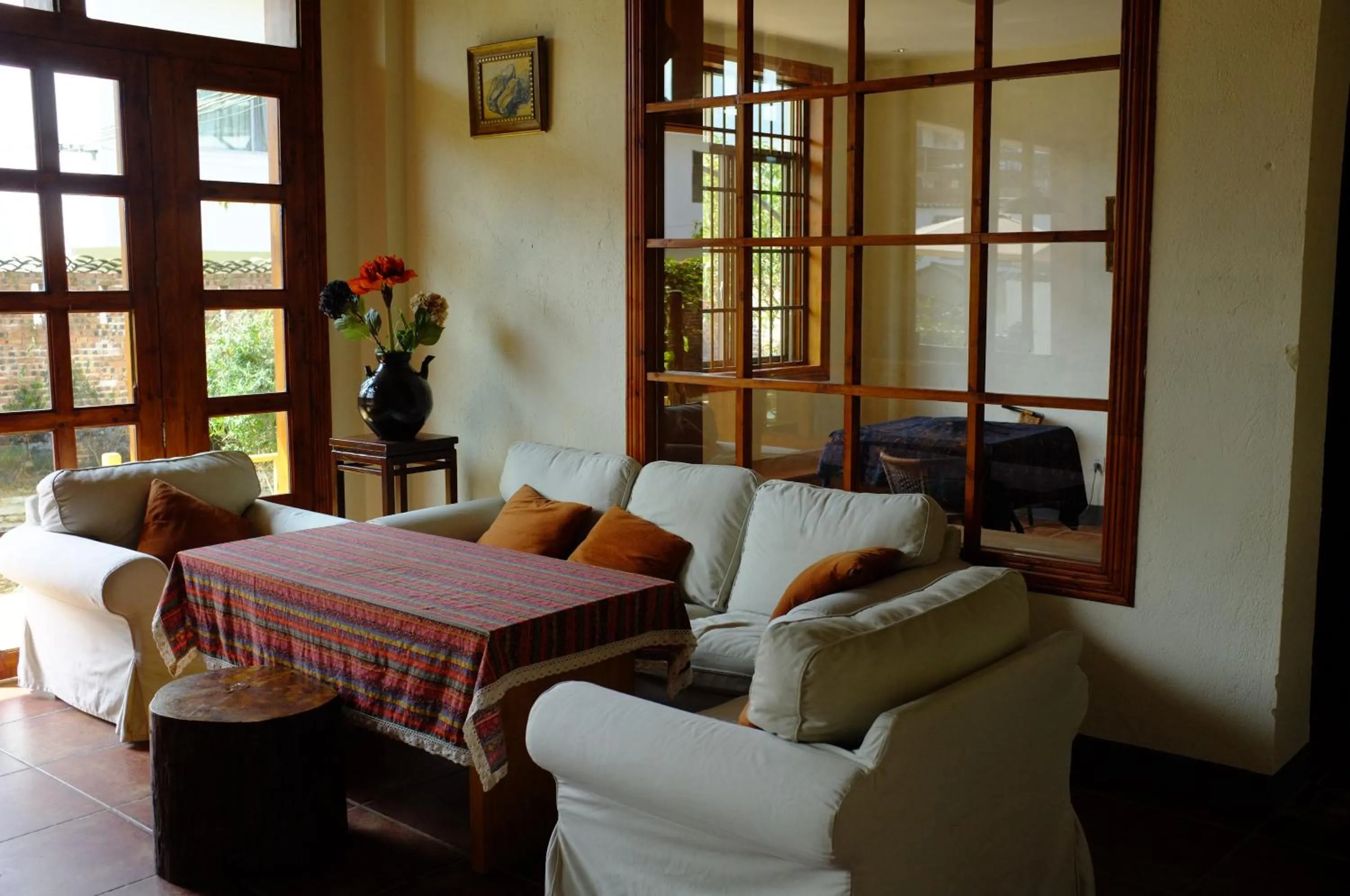 Restaurant/places to eat in YangShuo Eden Inn