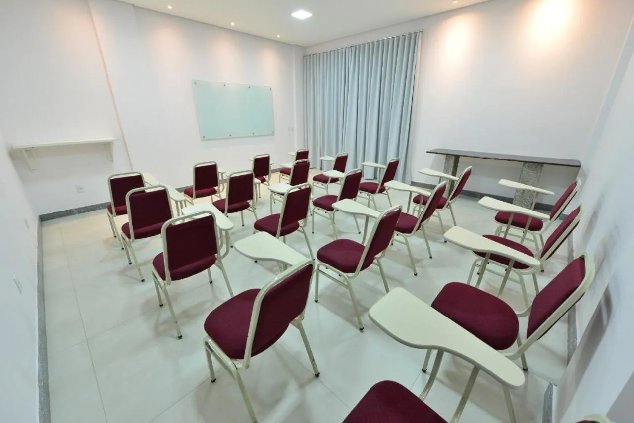 Meeting/conference room in Vinds Economic Hotel