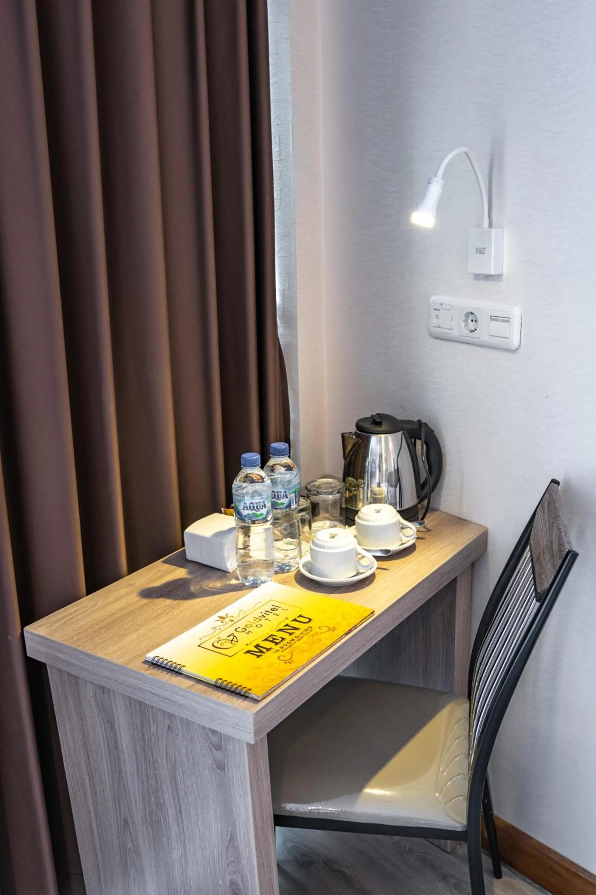 Coffee/tea facilities in Goldvitel Hotel Surabaya