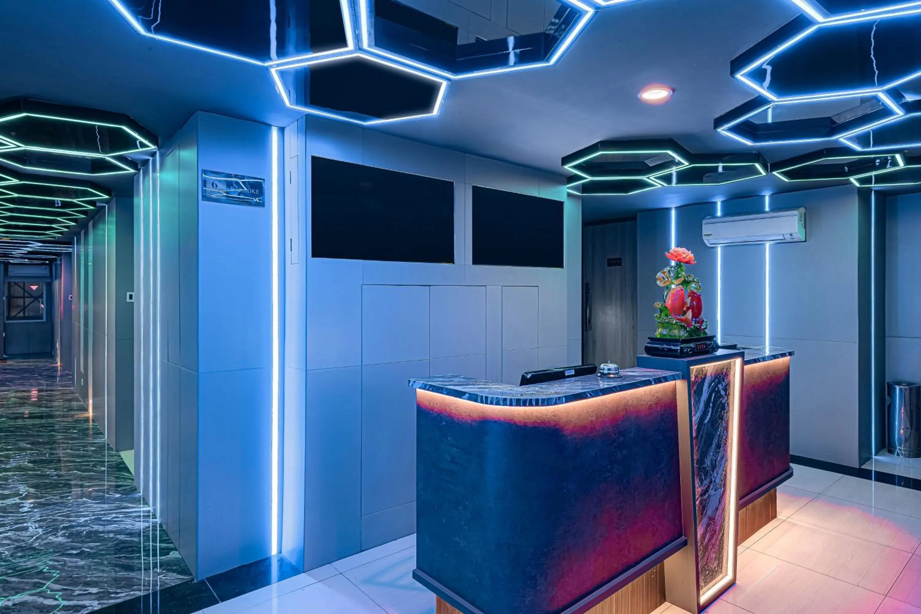 Goldvitel Hotel Surabaya