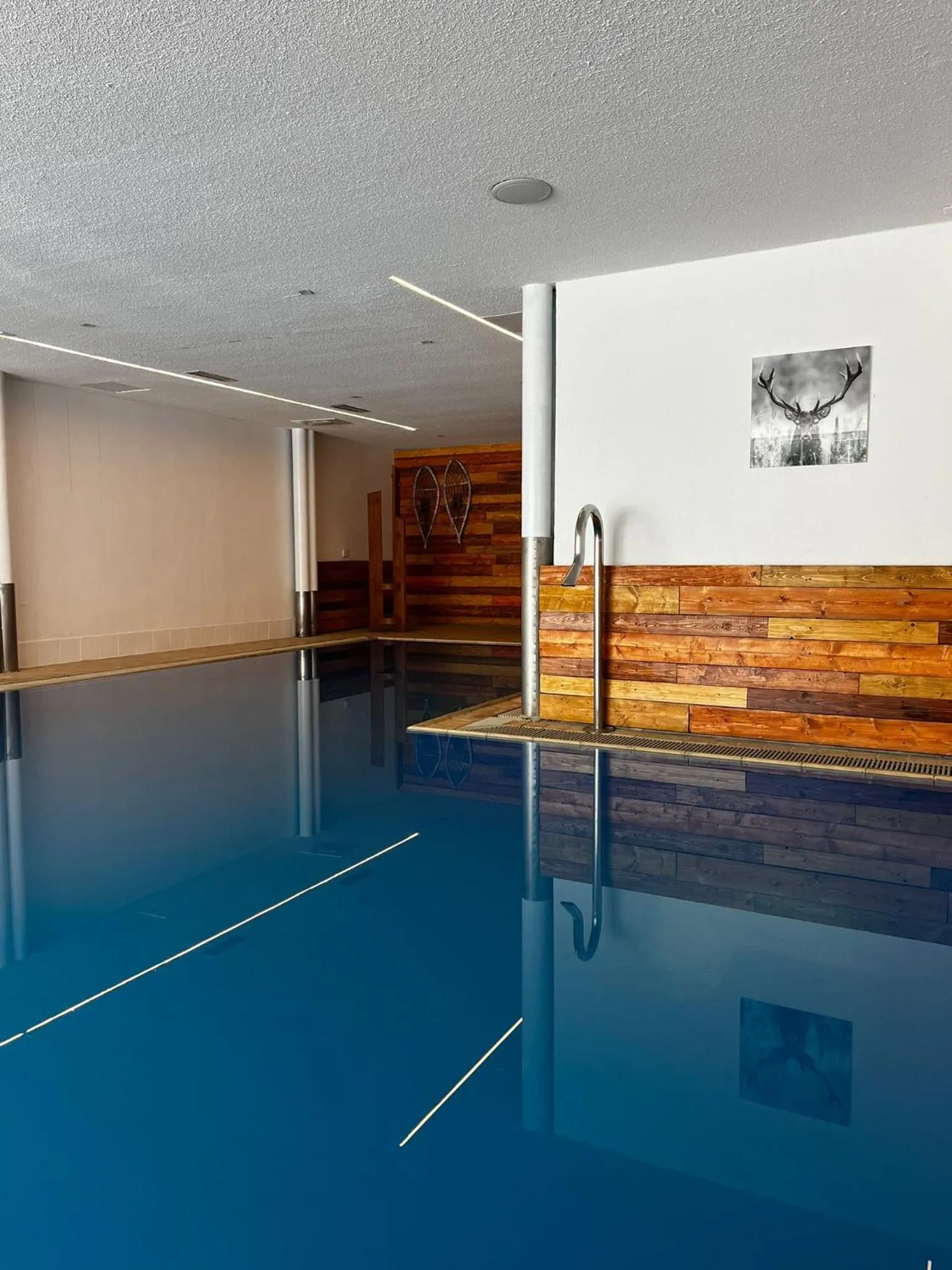 Swimming pool in Grichting Hotel & Serviced Apartments