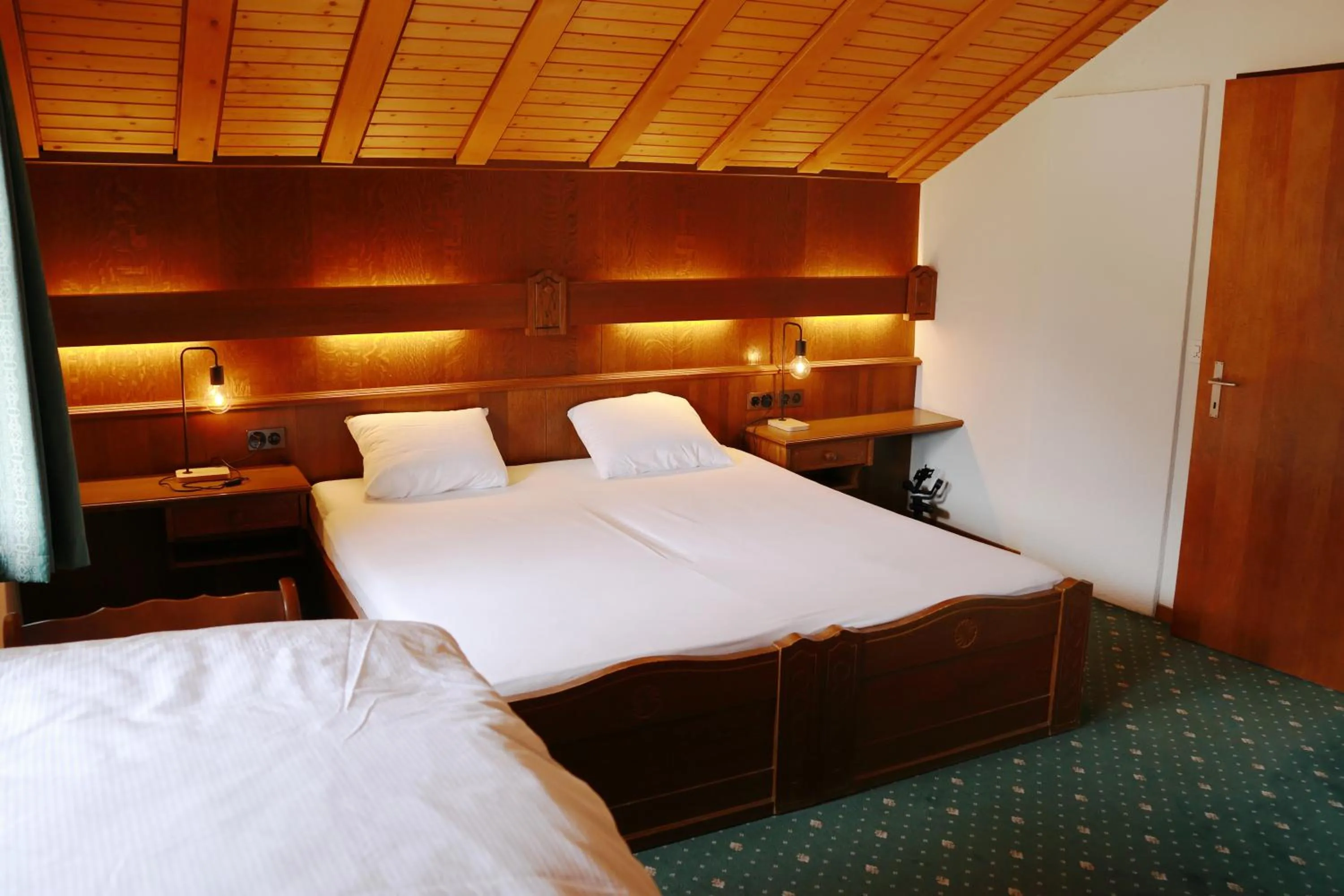 Bedroom, Bed in Grichting Hotel & Serviced Apartments