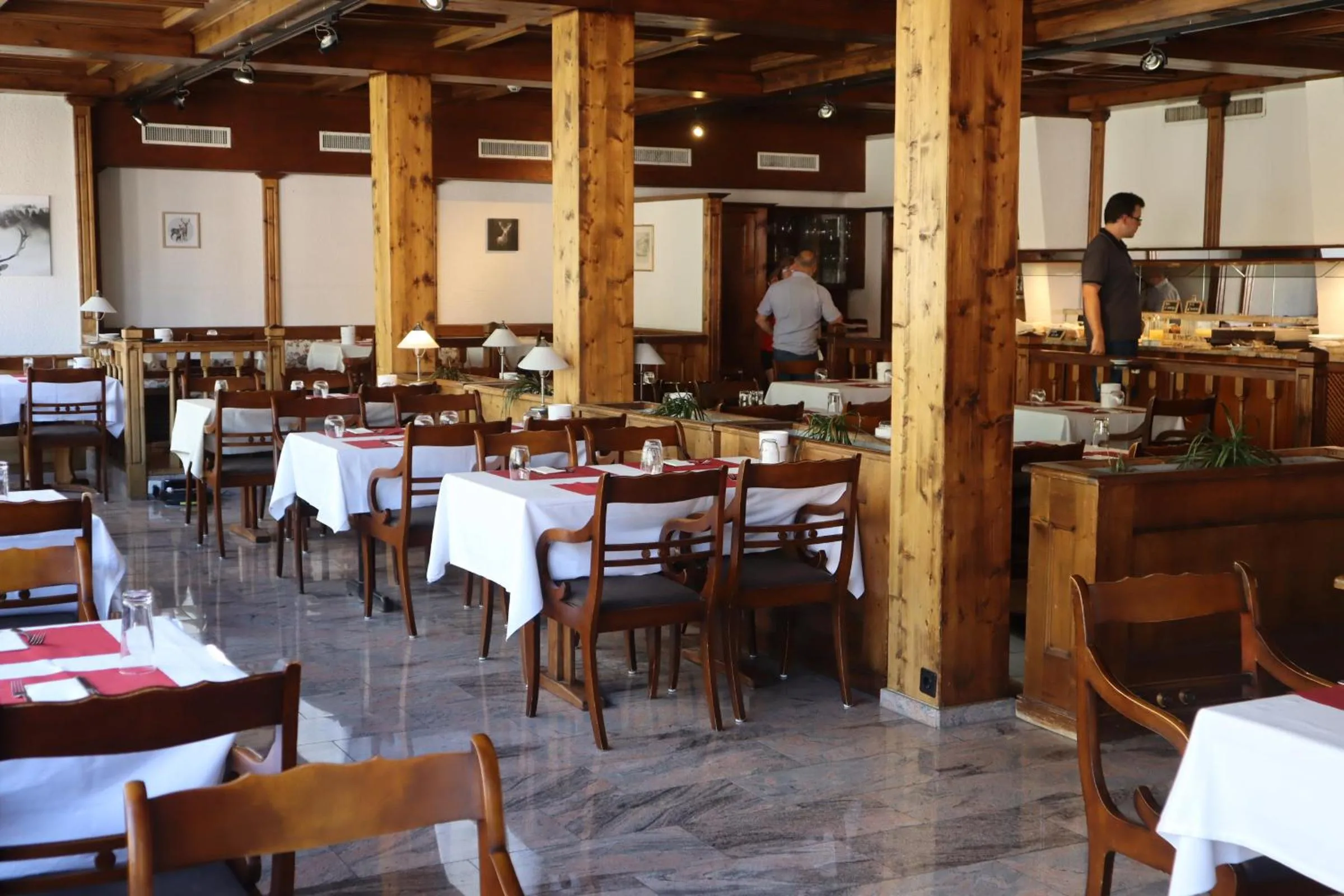 Breakfast in Grichting Hotel & Serviced Apartments