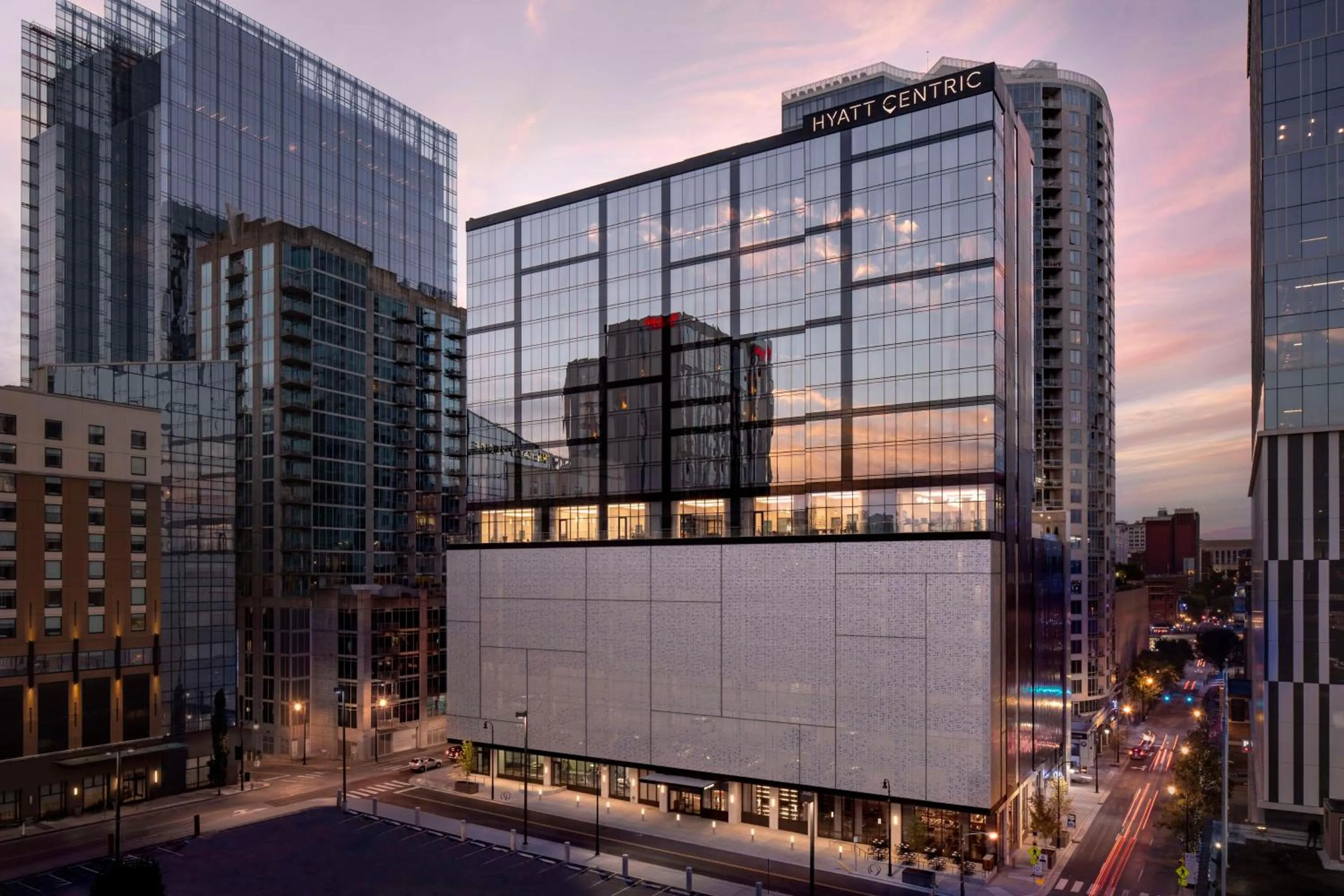 Property building in Hyatt Centric Downtown Nashville