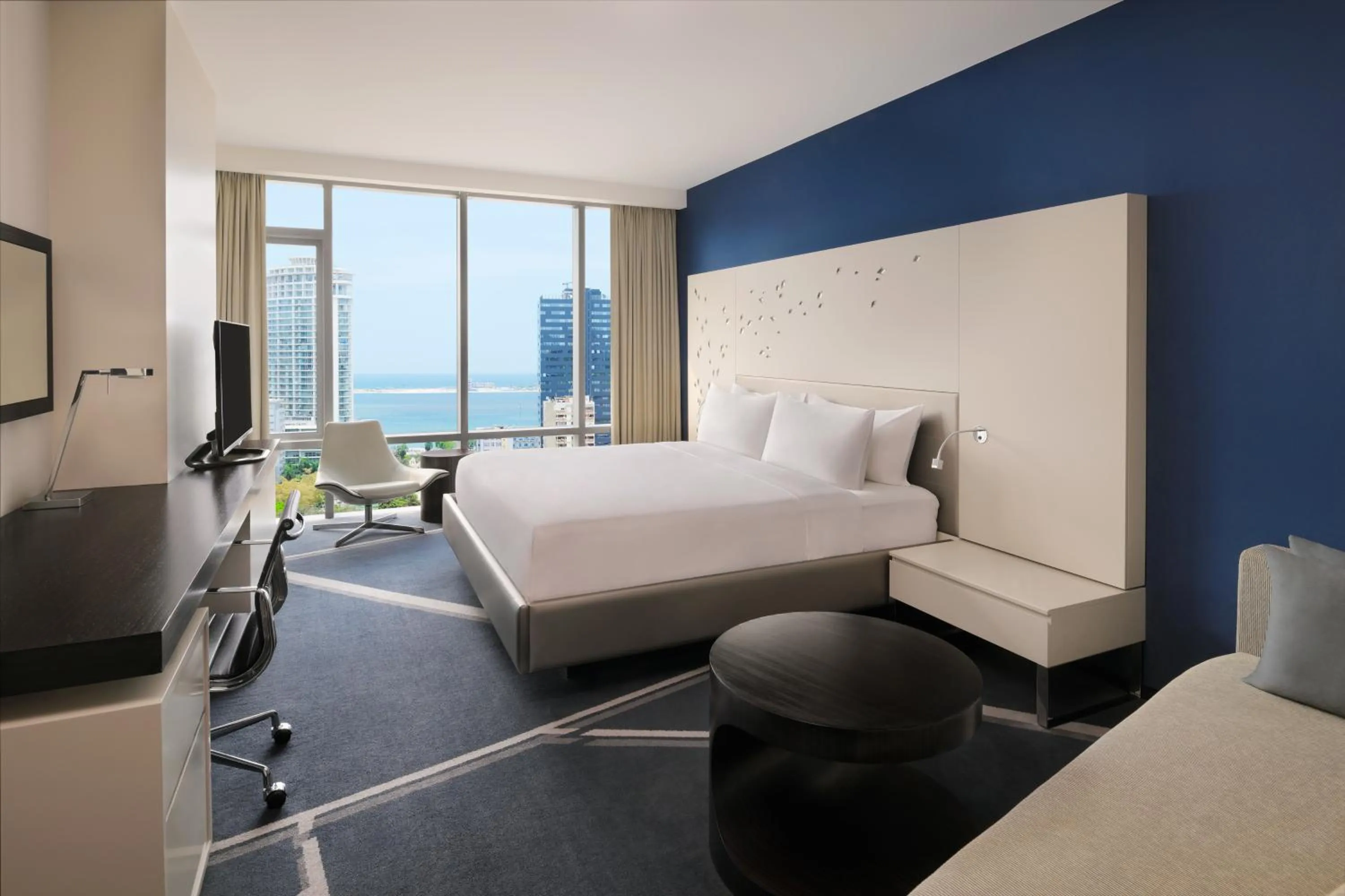 Photo of the whole room, Bed in InterContinental Luanda Miramar by IHG