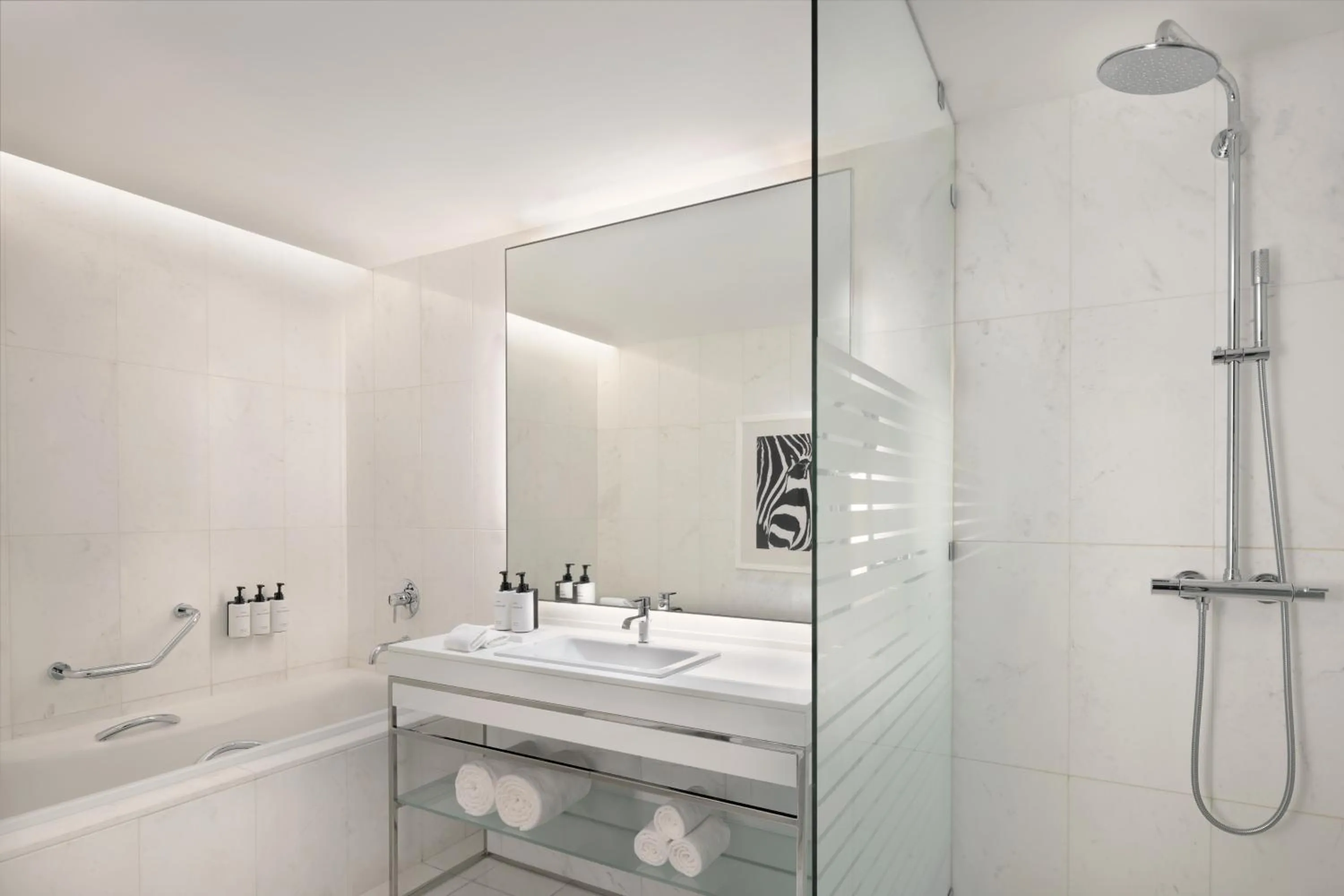 Shower in InterContinental Luanda Miramar by IHG