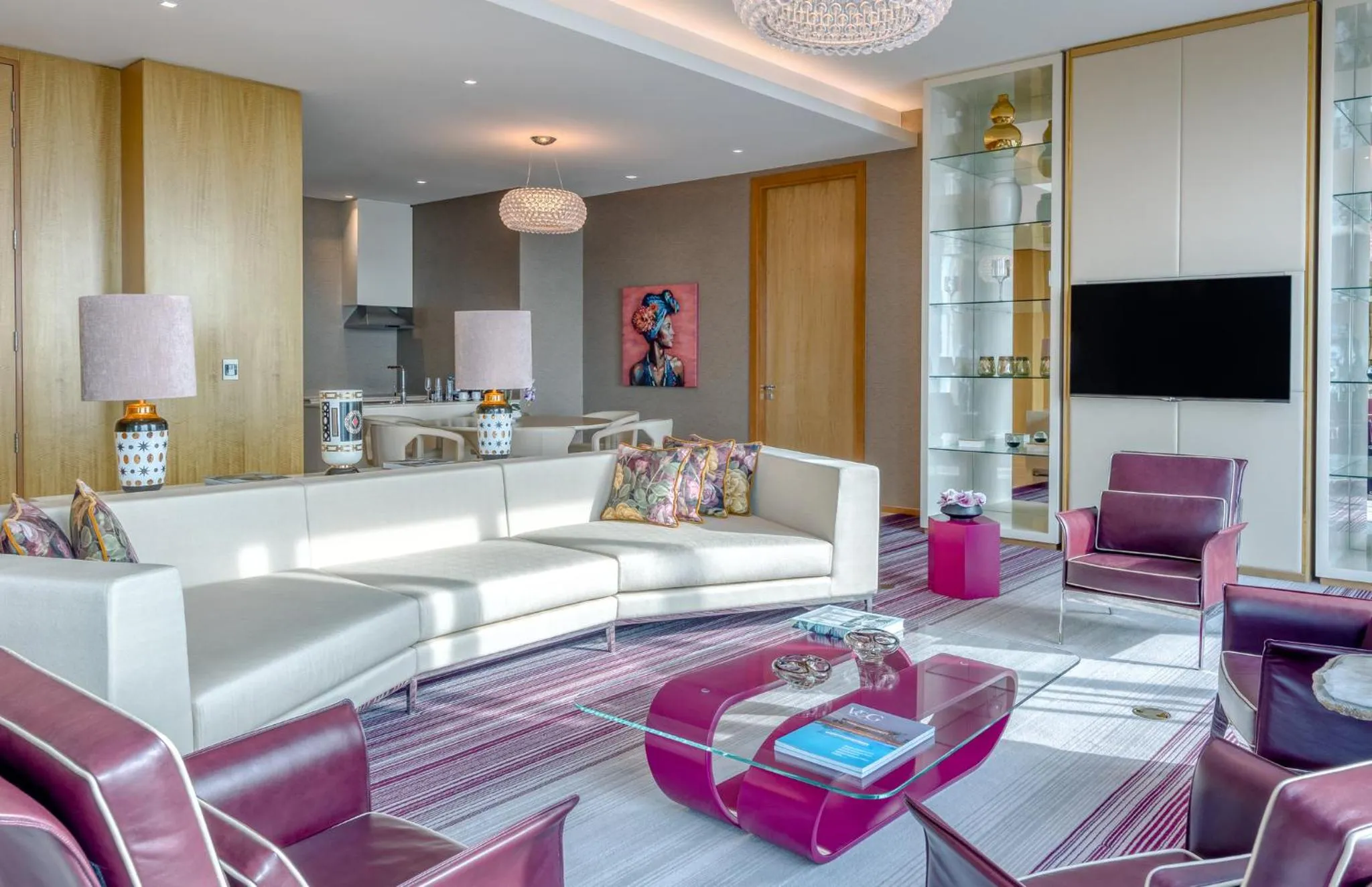 Photo of the whole room in InterContinental Luanda Miramar by IHG