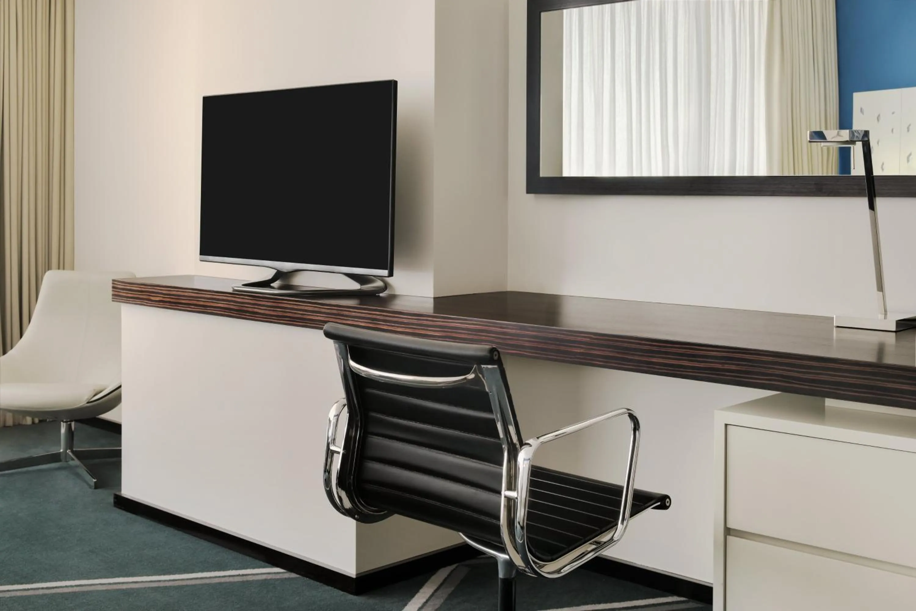 Photo of the whole room in InterContinental Luanda Miramar by IHG