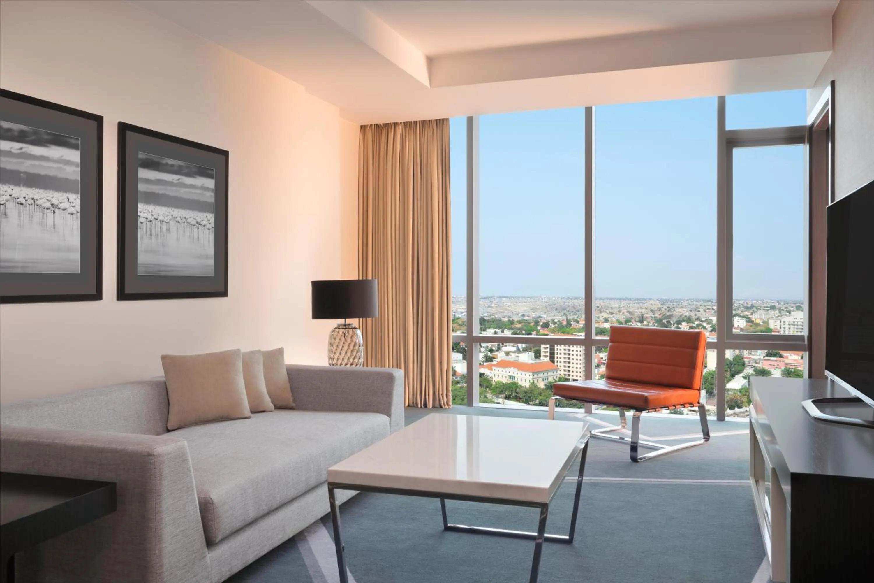 Photo of the whole room in InterContinental Luanda Miramar by IHG