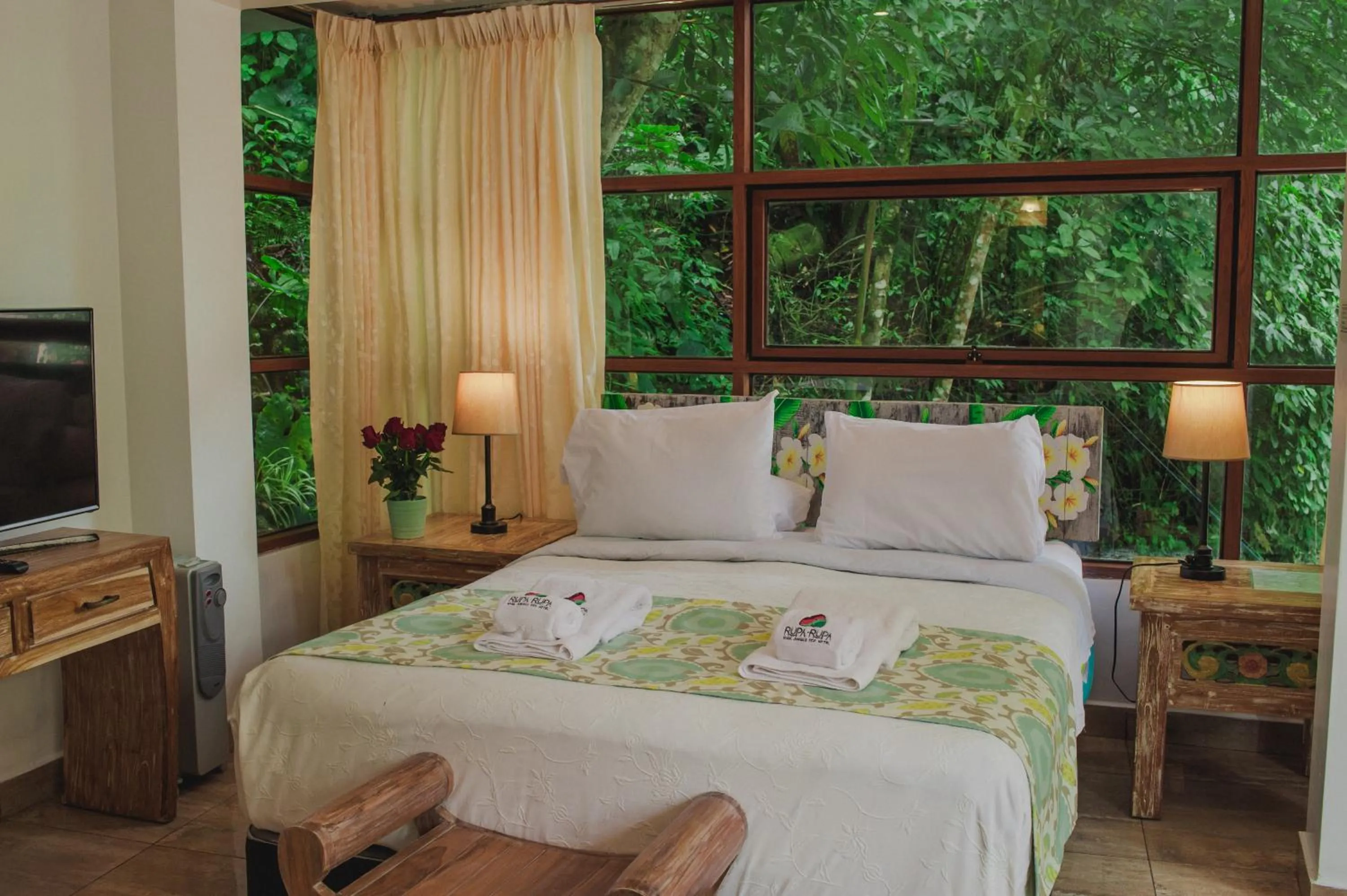 Bed in Rupa Rupa High Jungle Eco B&B