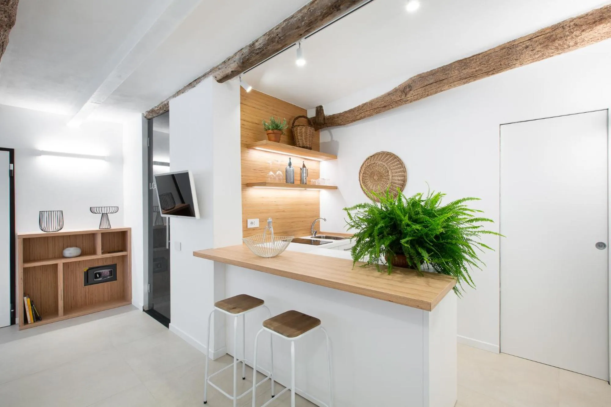 Life Class Apartment