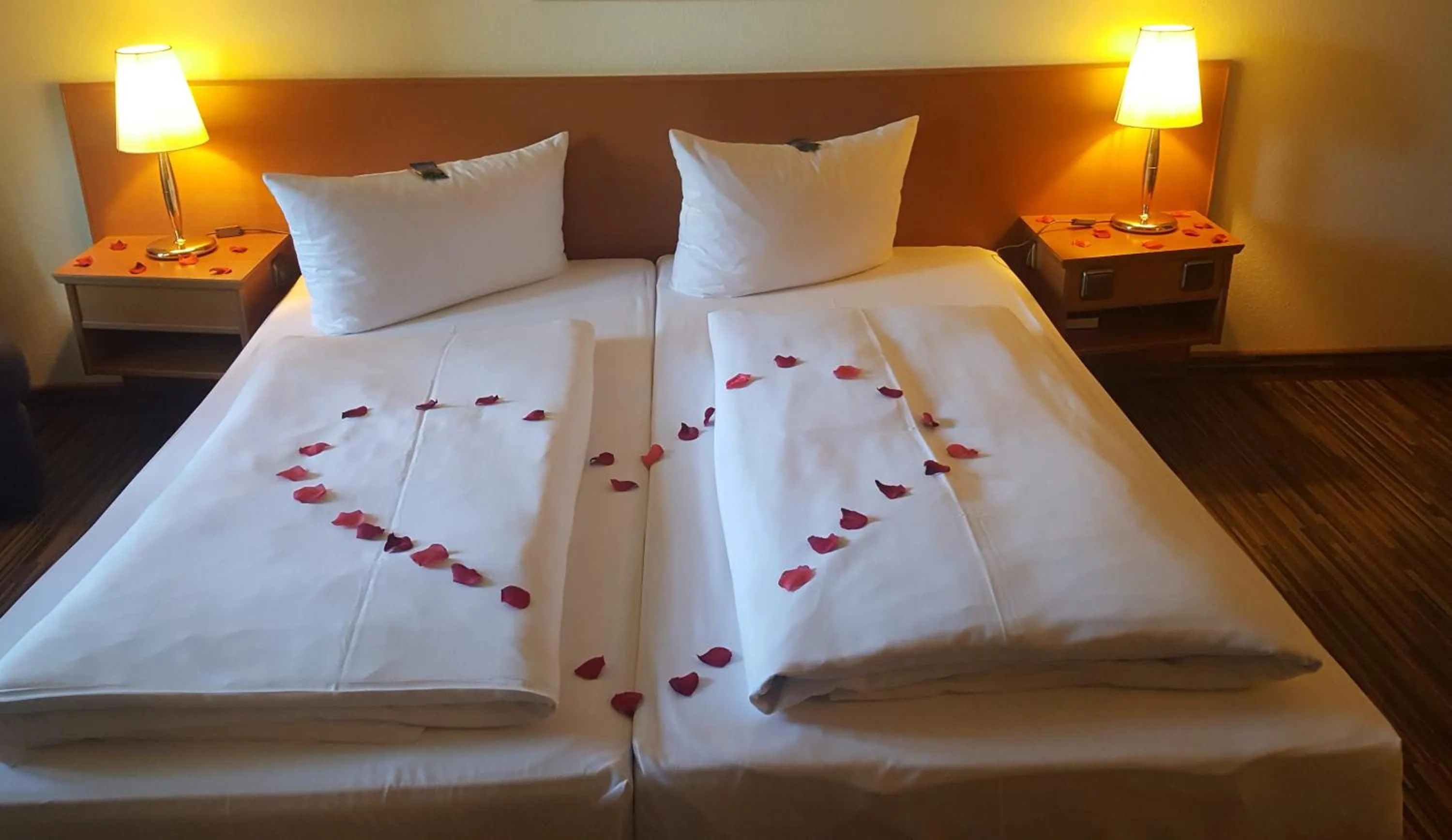 Photo of the whole room, Bed in eXo Hotel Franka Bamberg - by NeVo Hotels