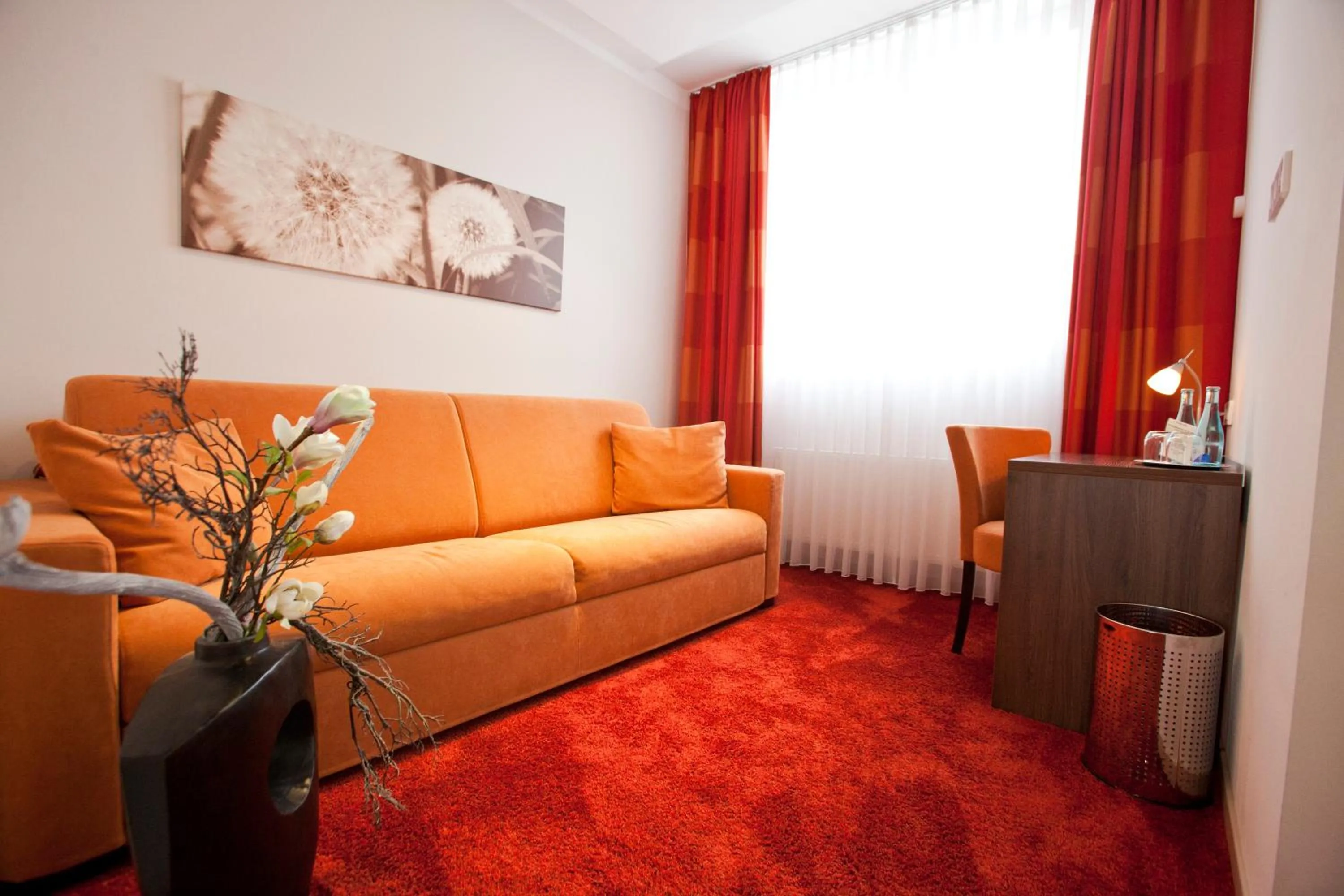 Living room in Hotel Schmidt am Markt