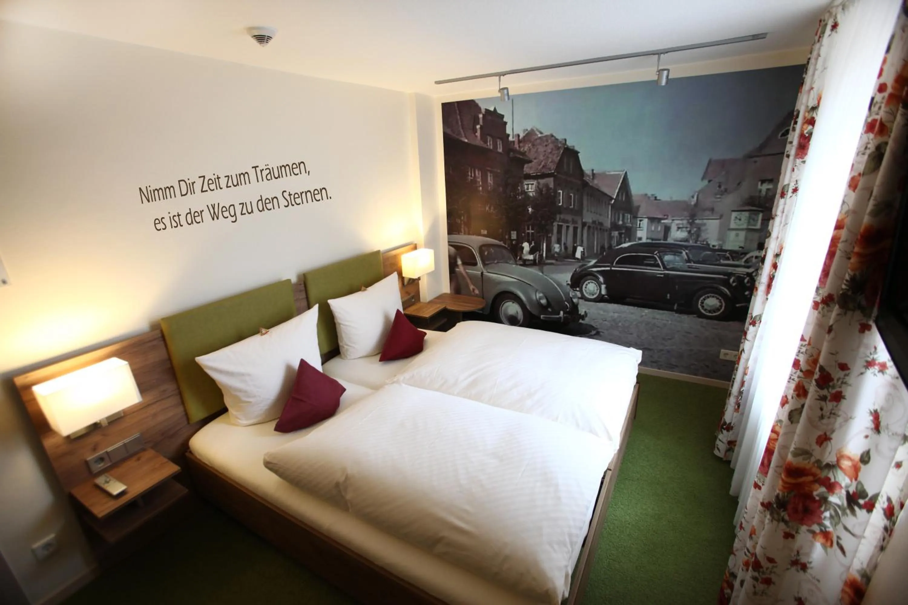 Bed in Hotel Schmidt am Markt