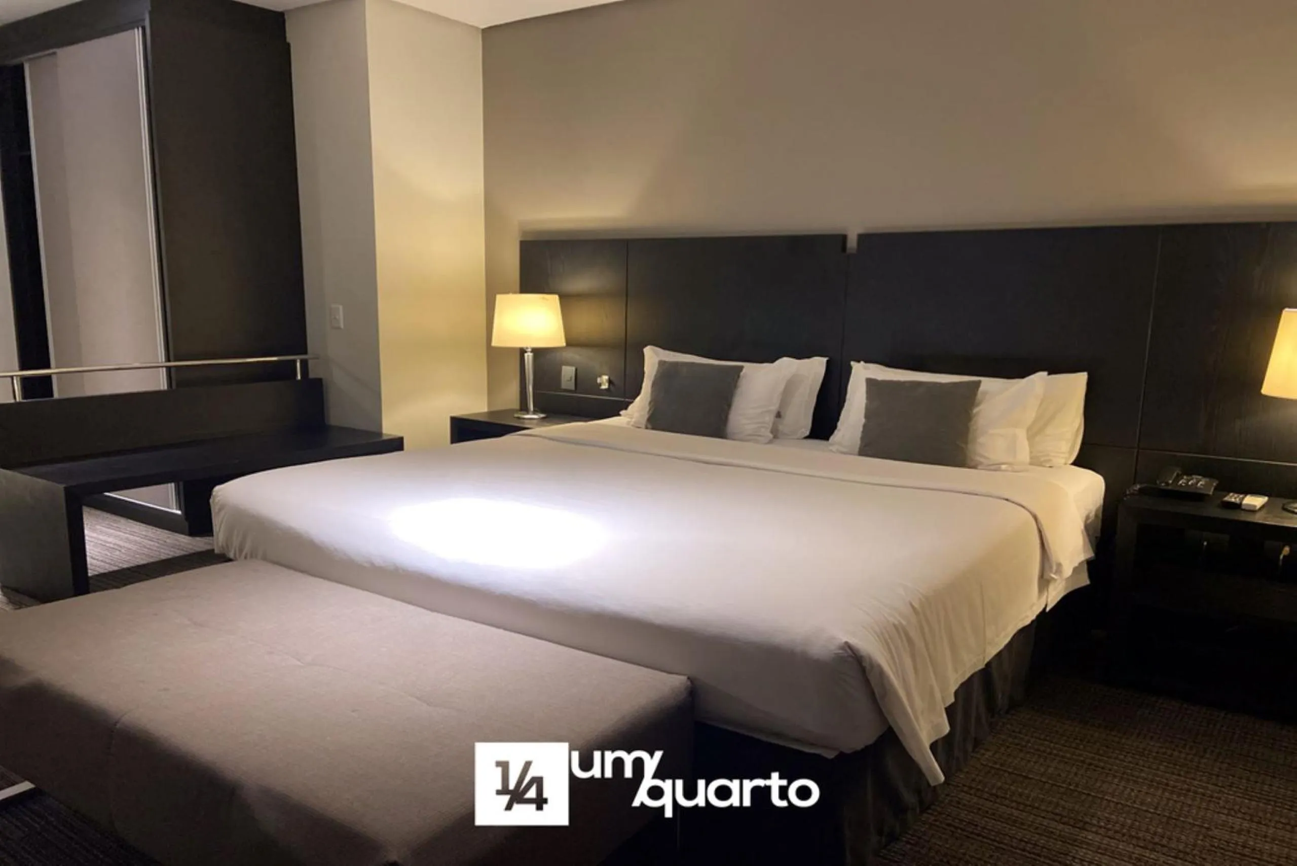 Bed in Manhattan Floor