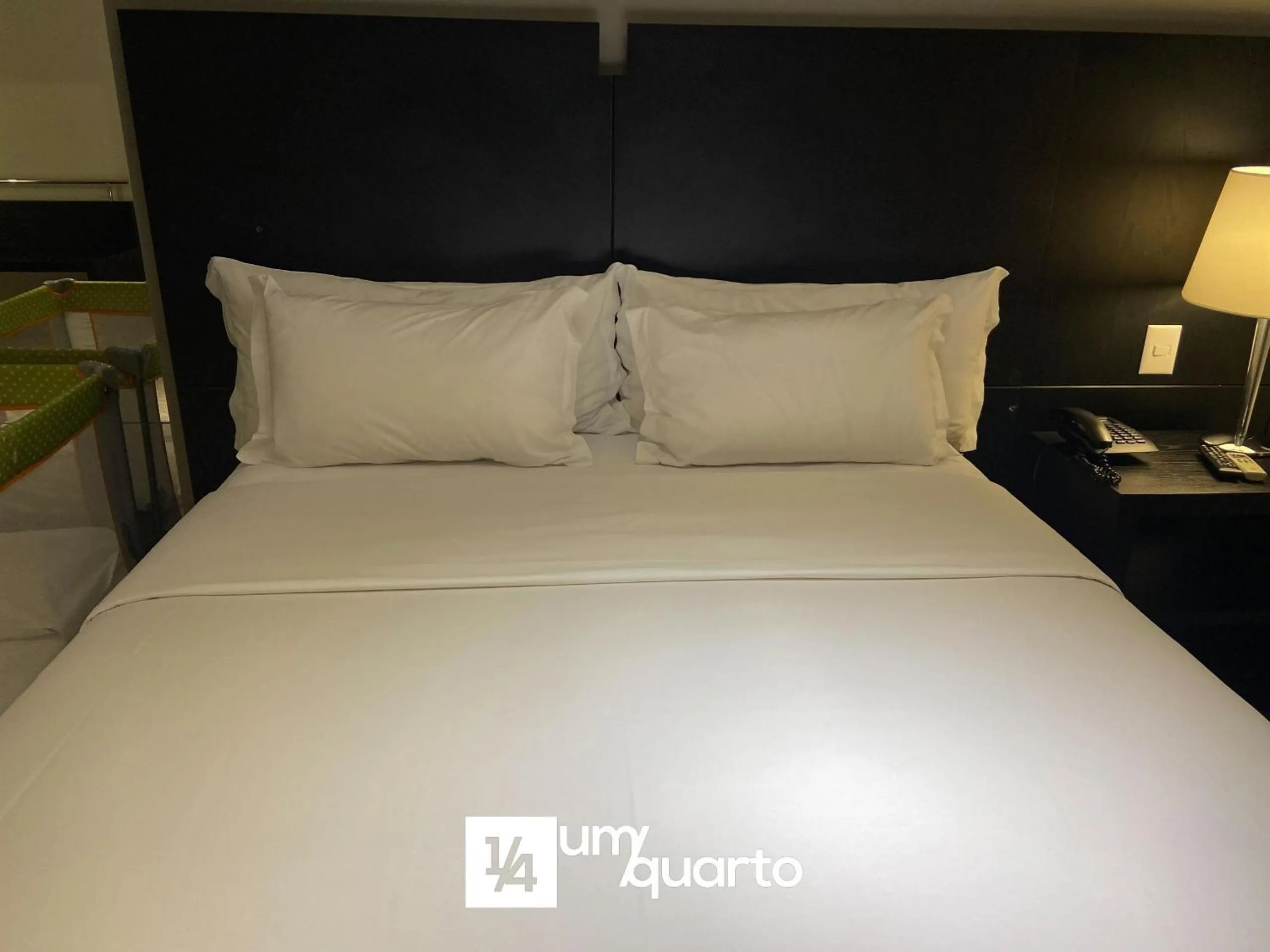 Bed in Manhattan Floor