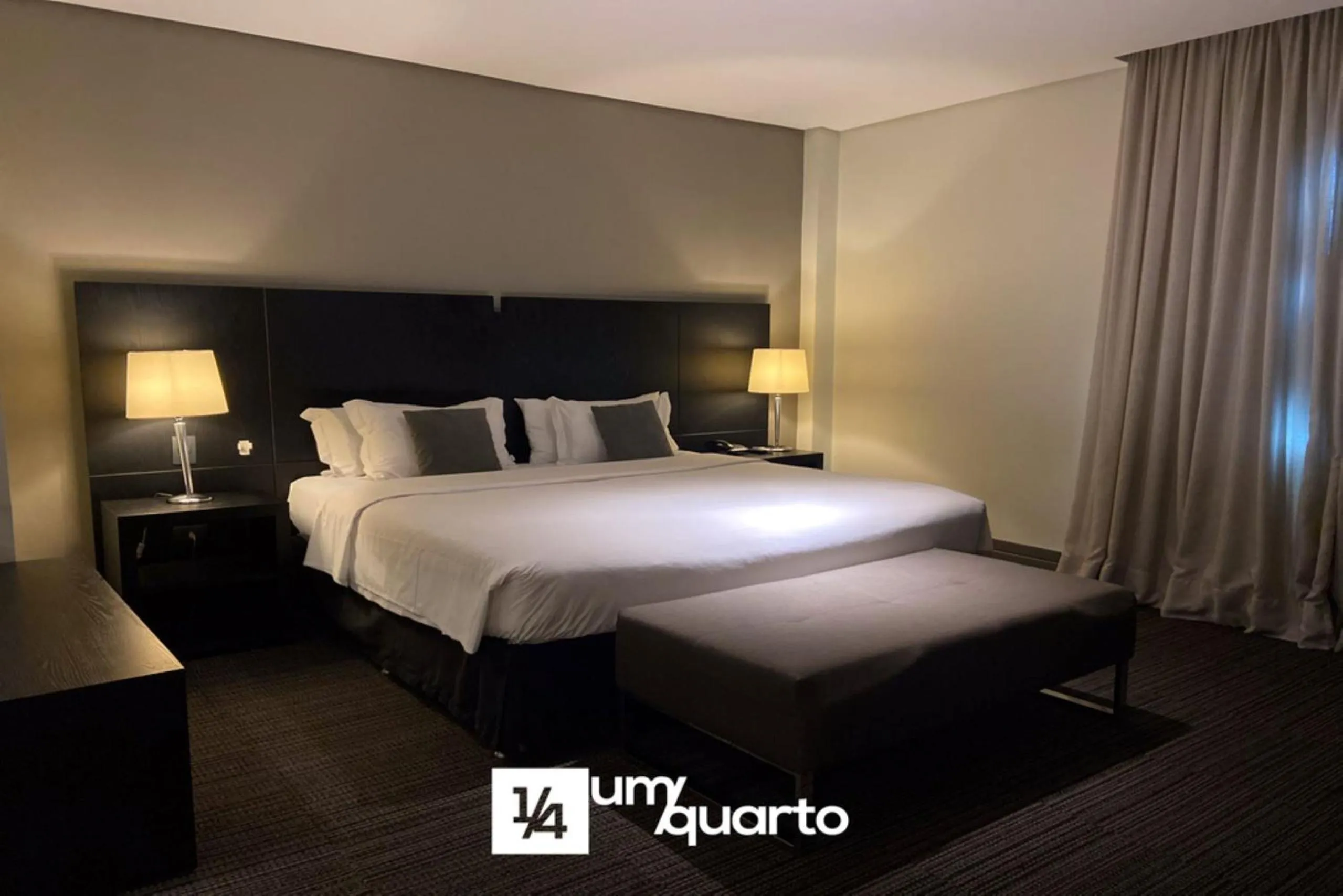 Bed in Manhattan Floor