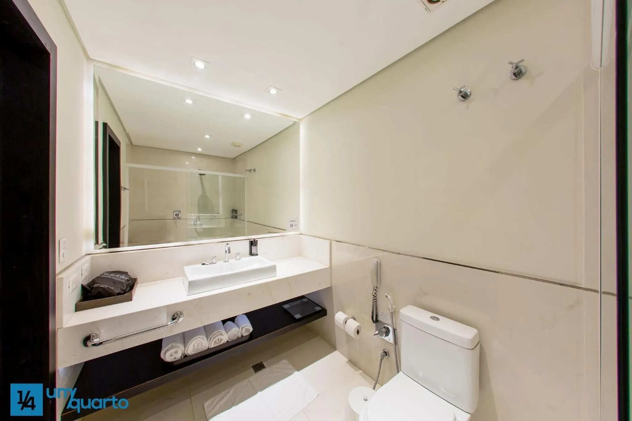 Toilet in Manhattan Floor