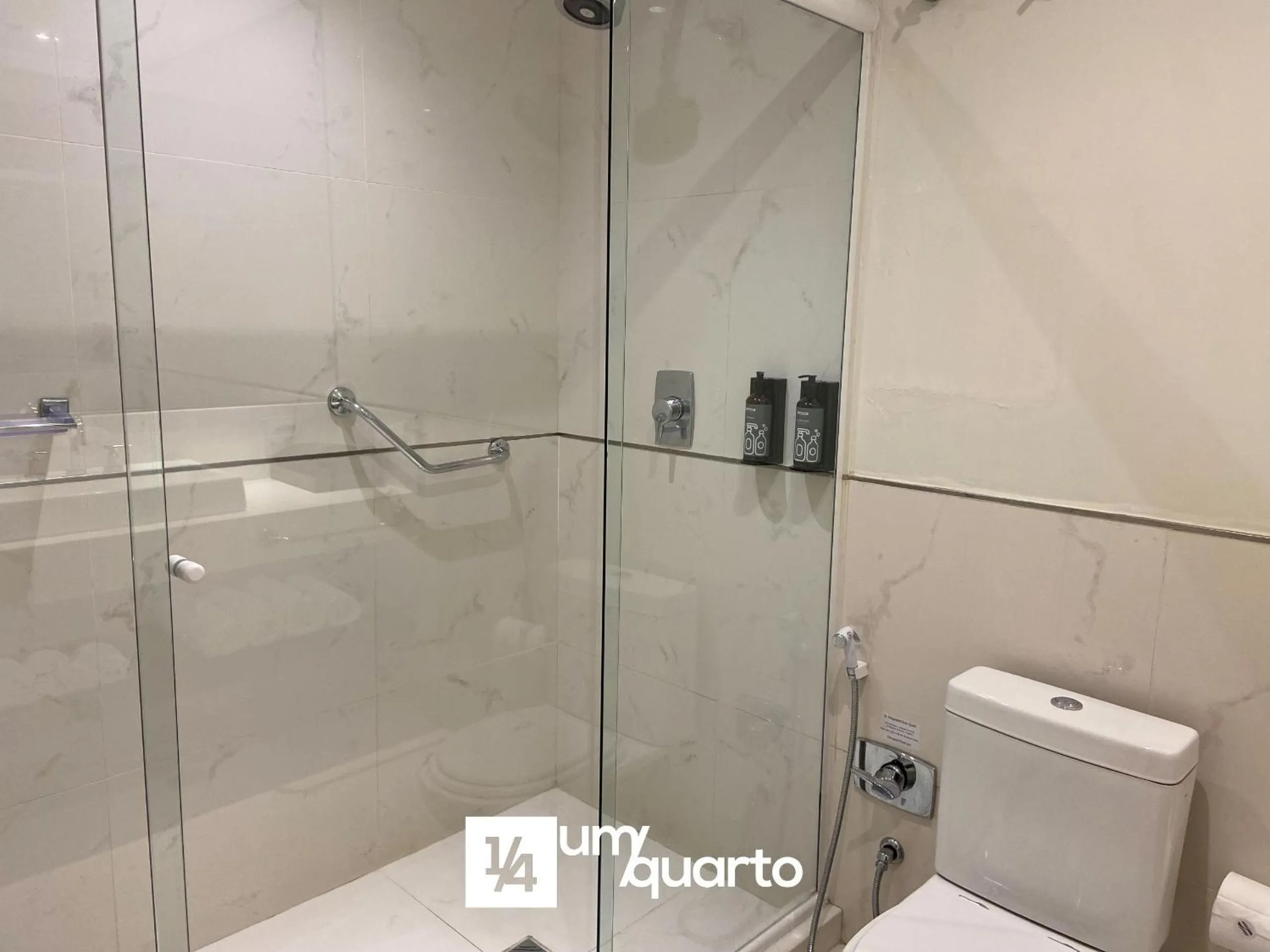 Bathroom in Manhattan Floor