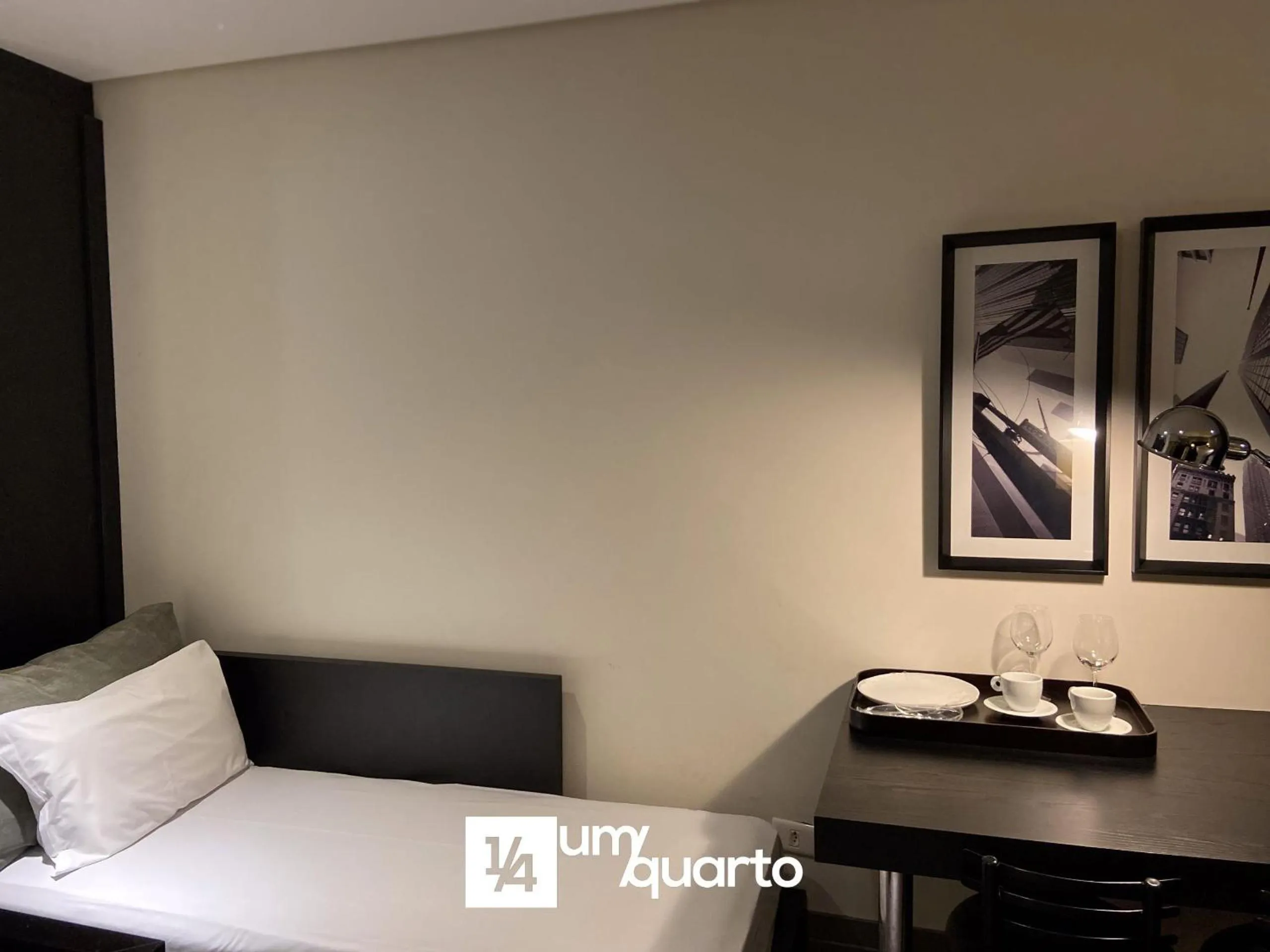 Bedroom in Manhattan Floor