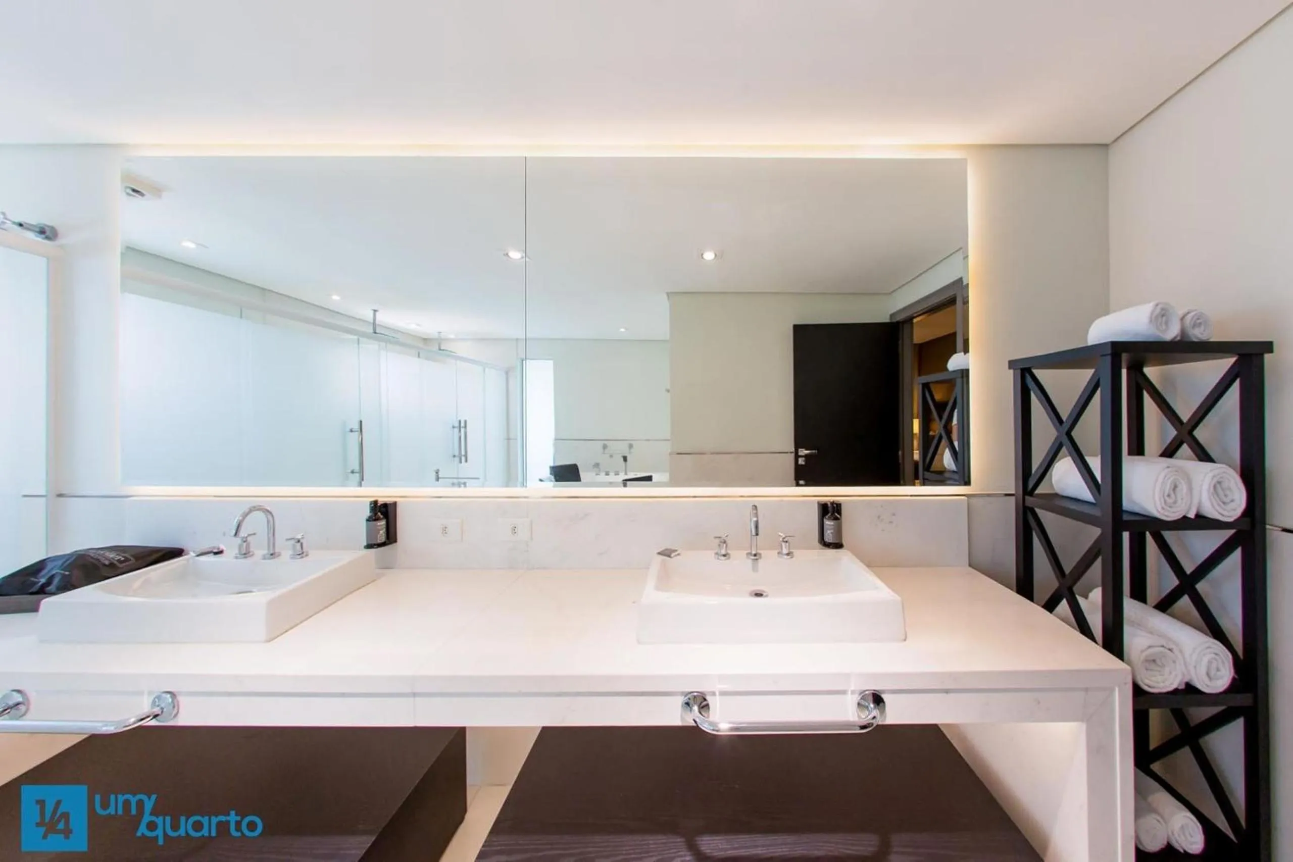 Toilet in Manhattan Floor