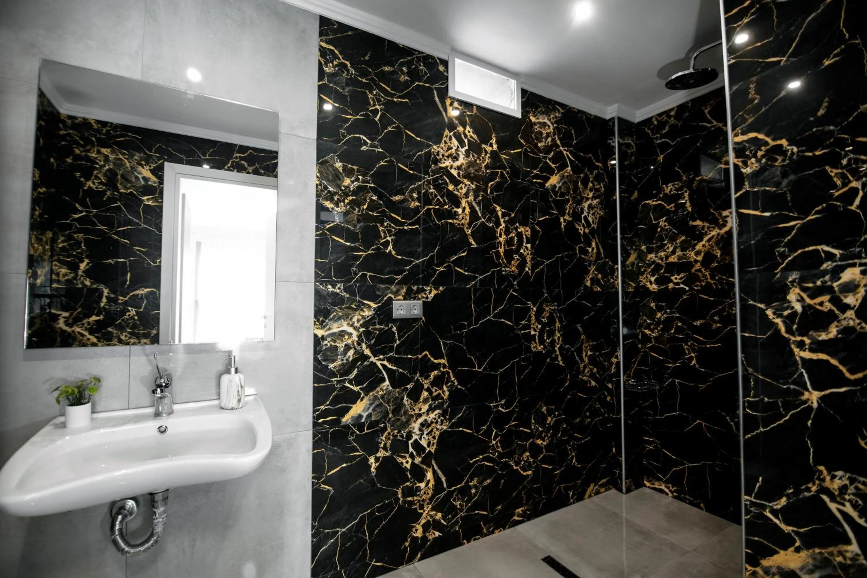 Bathroom in Le Grand Rêve