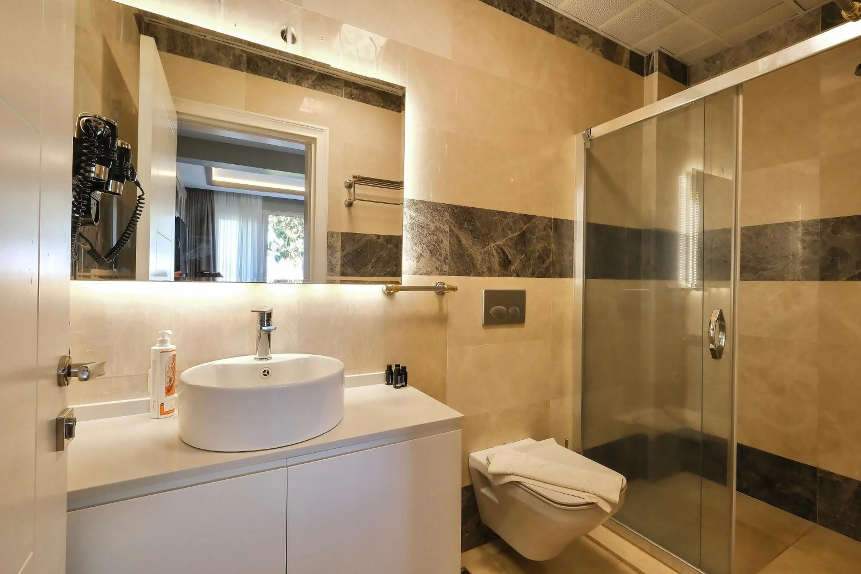 Shower in Roas Hotel Bodrum - City Center