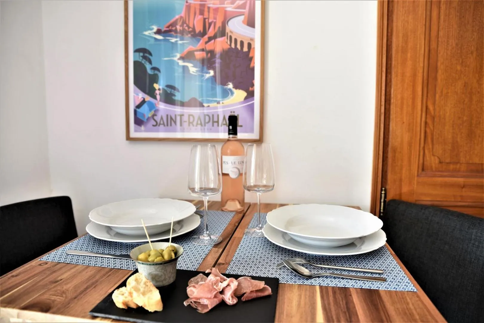 Seating area in PantaiaHomes - My Little Garden - Piscine - Vue panoramique