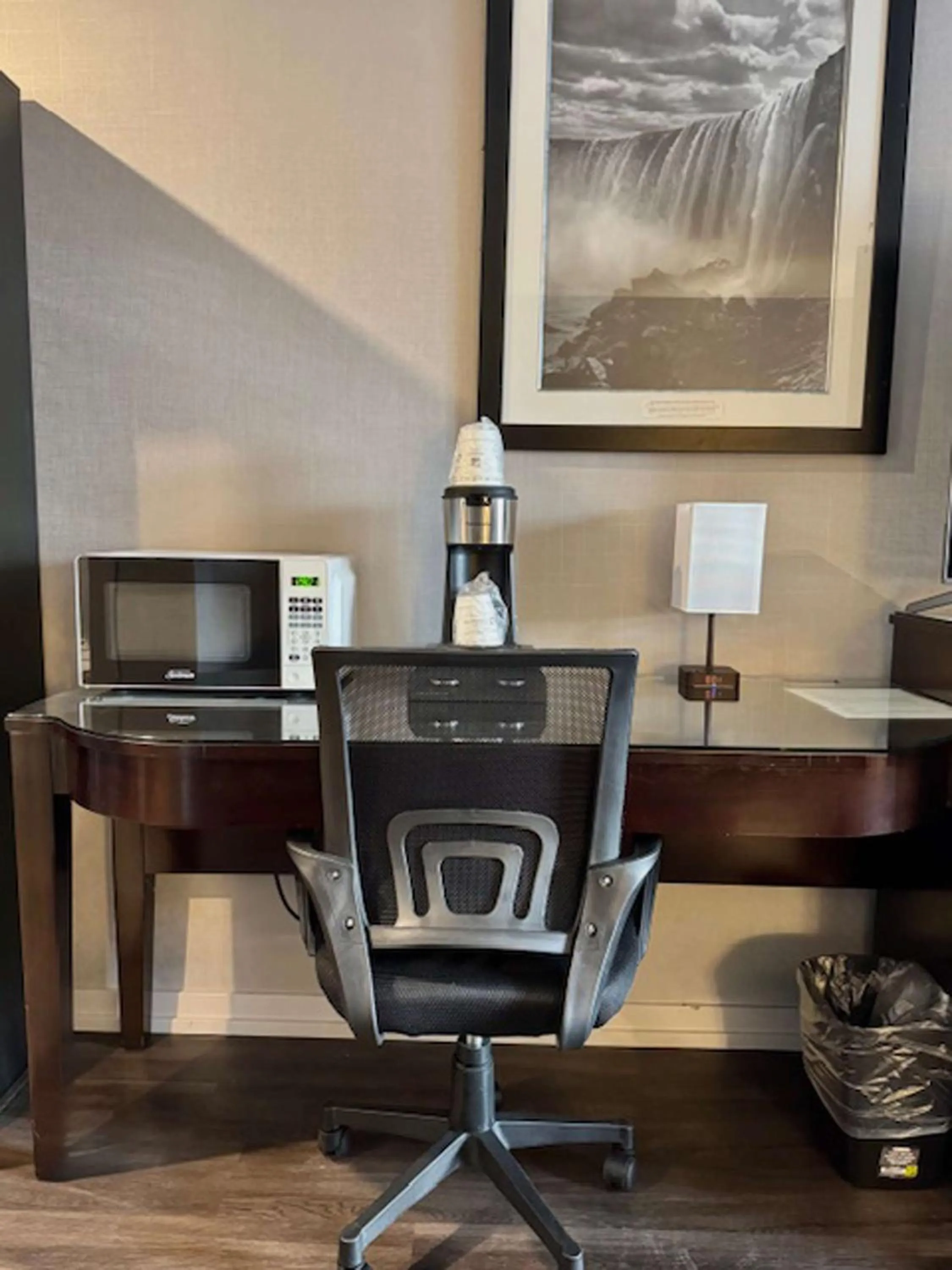 Bedroom in Big Bird Inn Wawa, SureStay Collection by Best Western