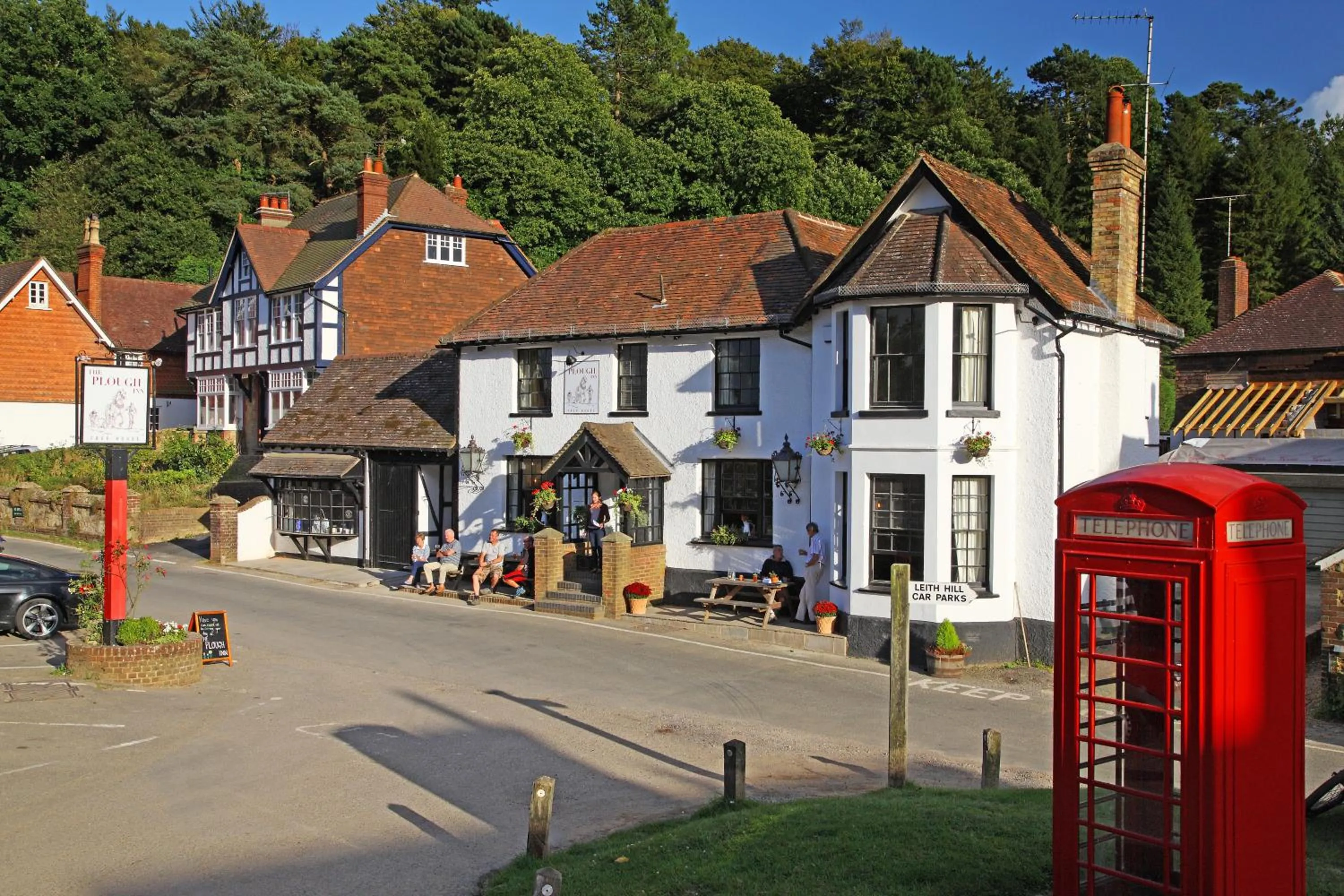 Facade/entrance in The Plough Inn