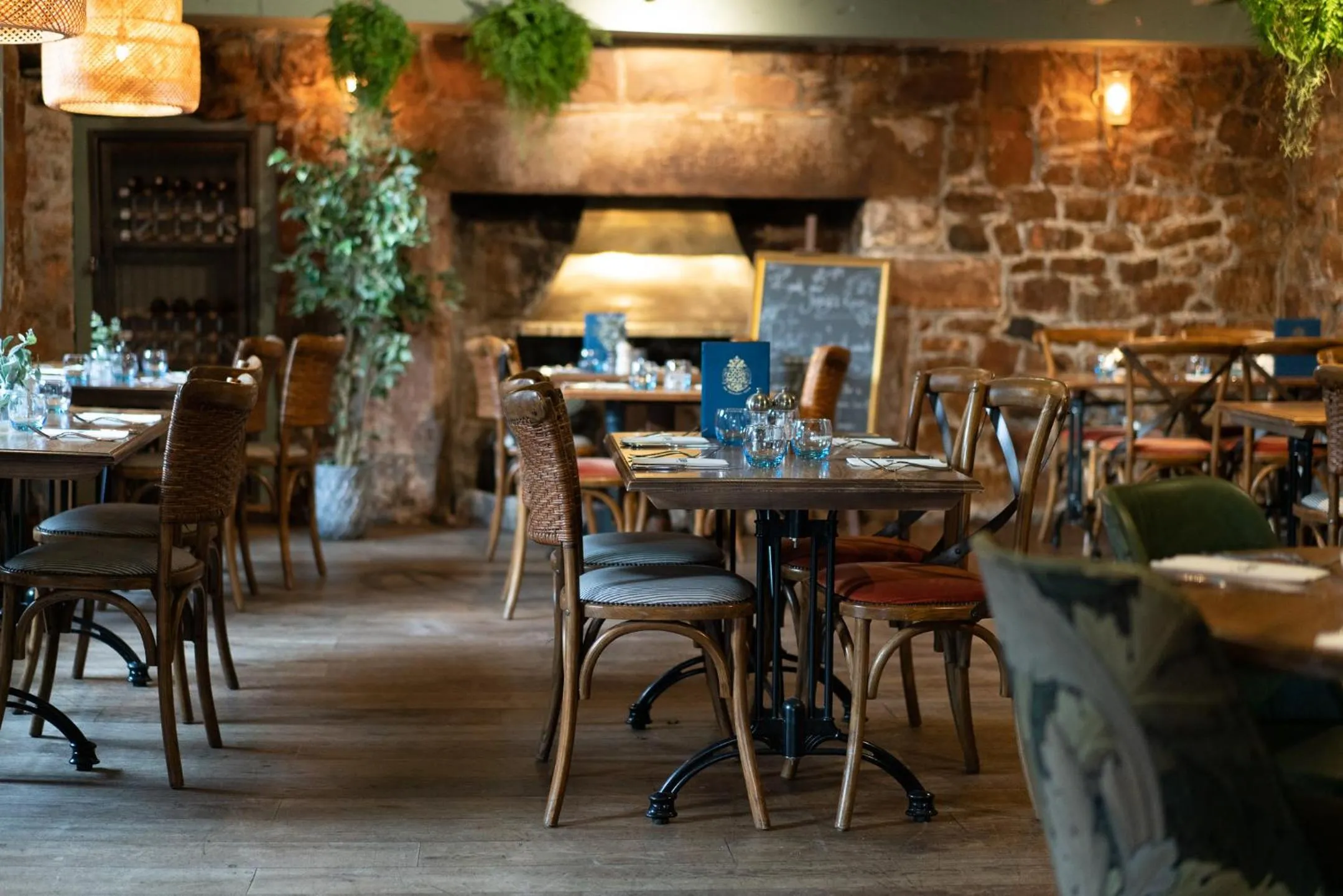 Restaurant/places to eat in Old Court House Inn