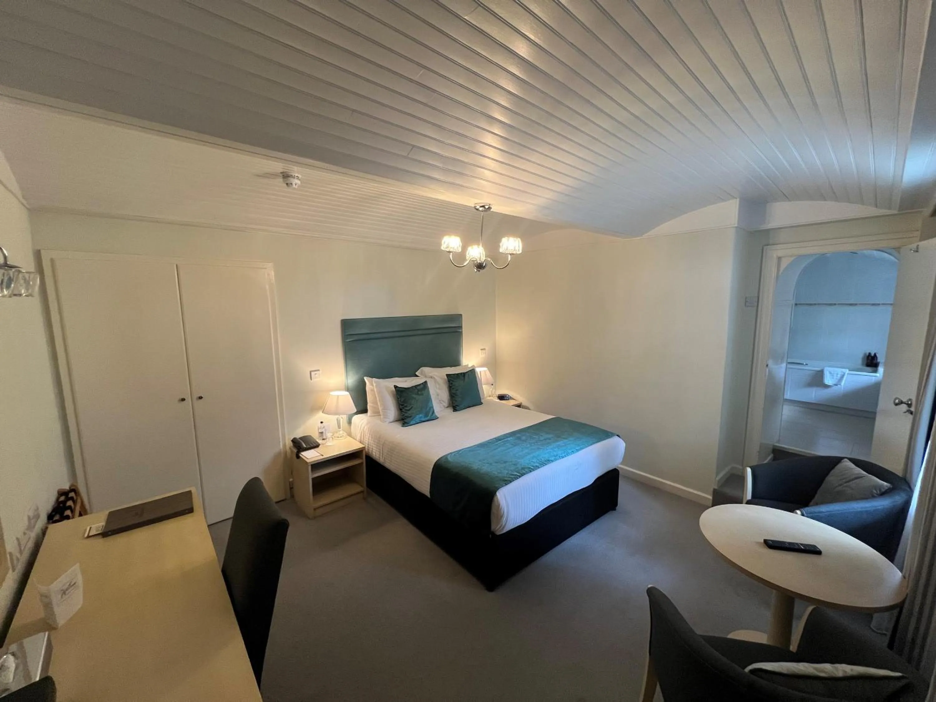 Bedroom, Bed in Best Western Hotel de Havelet