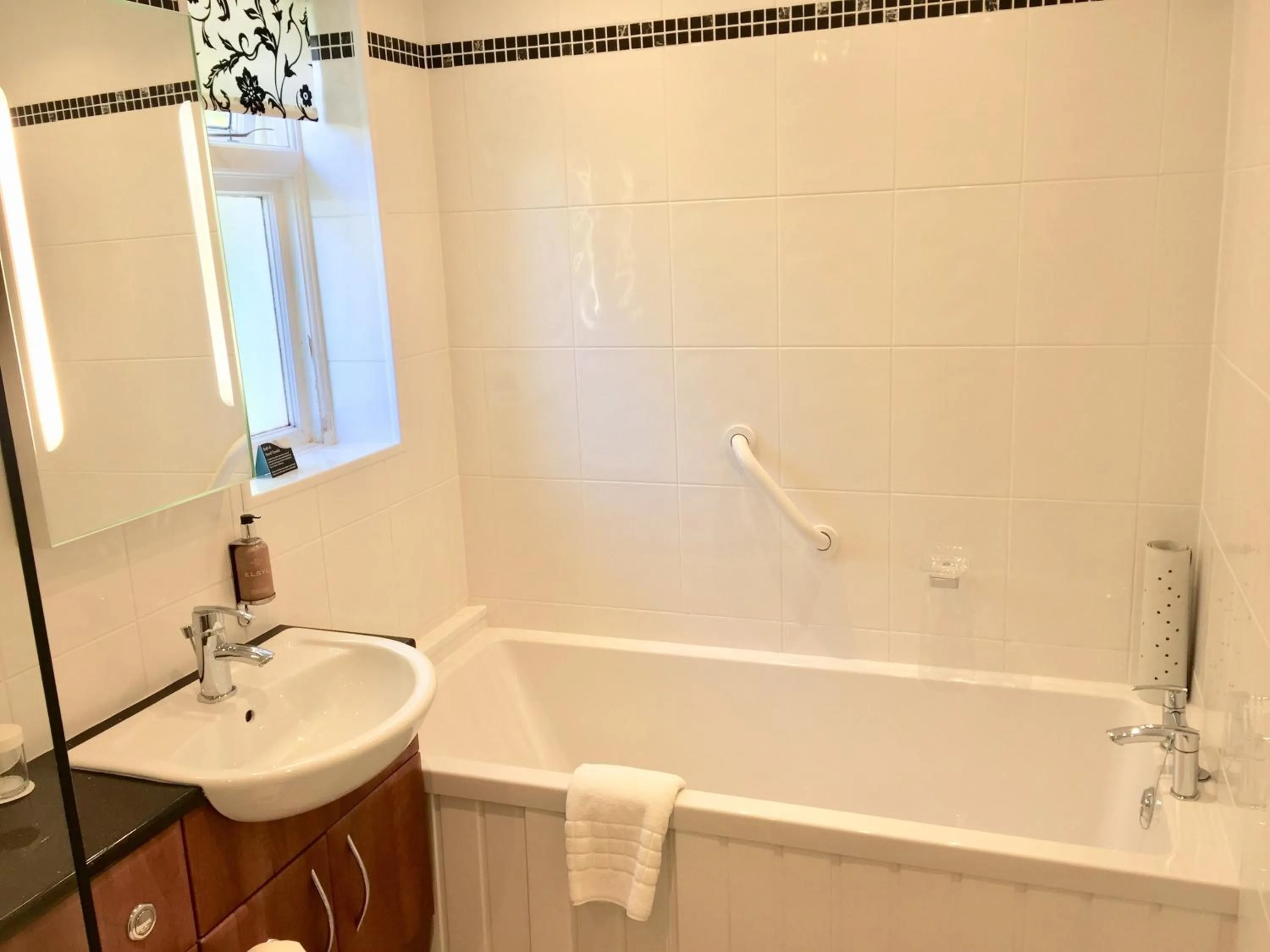 Bathroom in Best Western Hotel de Havelet