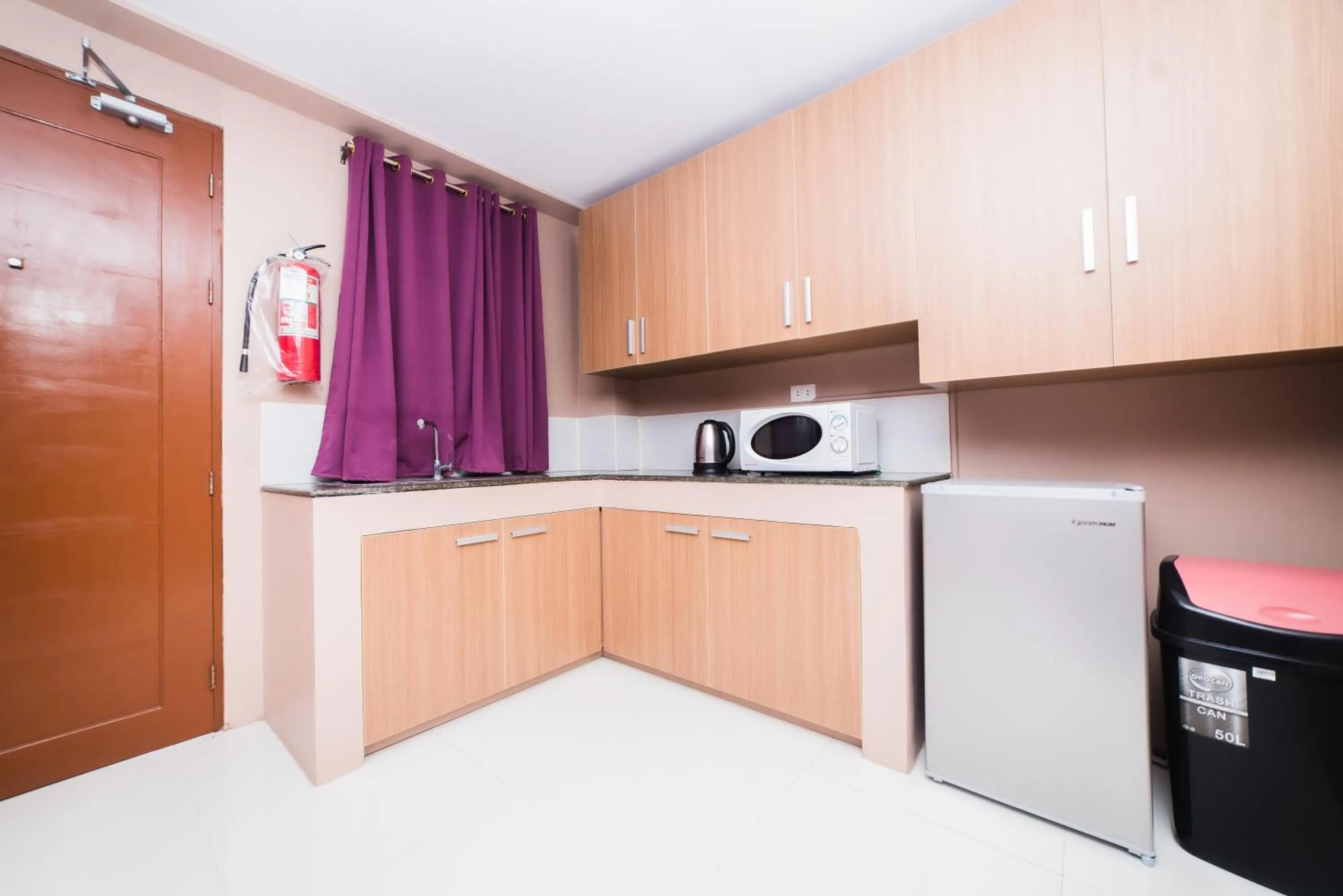 Kitchen or kitchenette in JSB Suites
