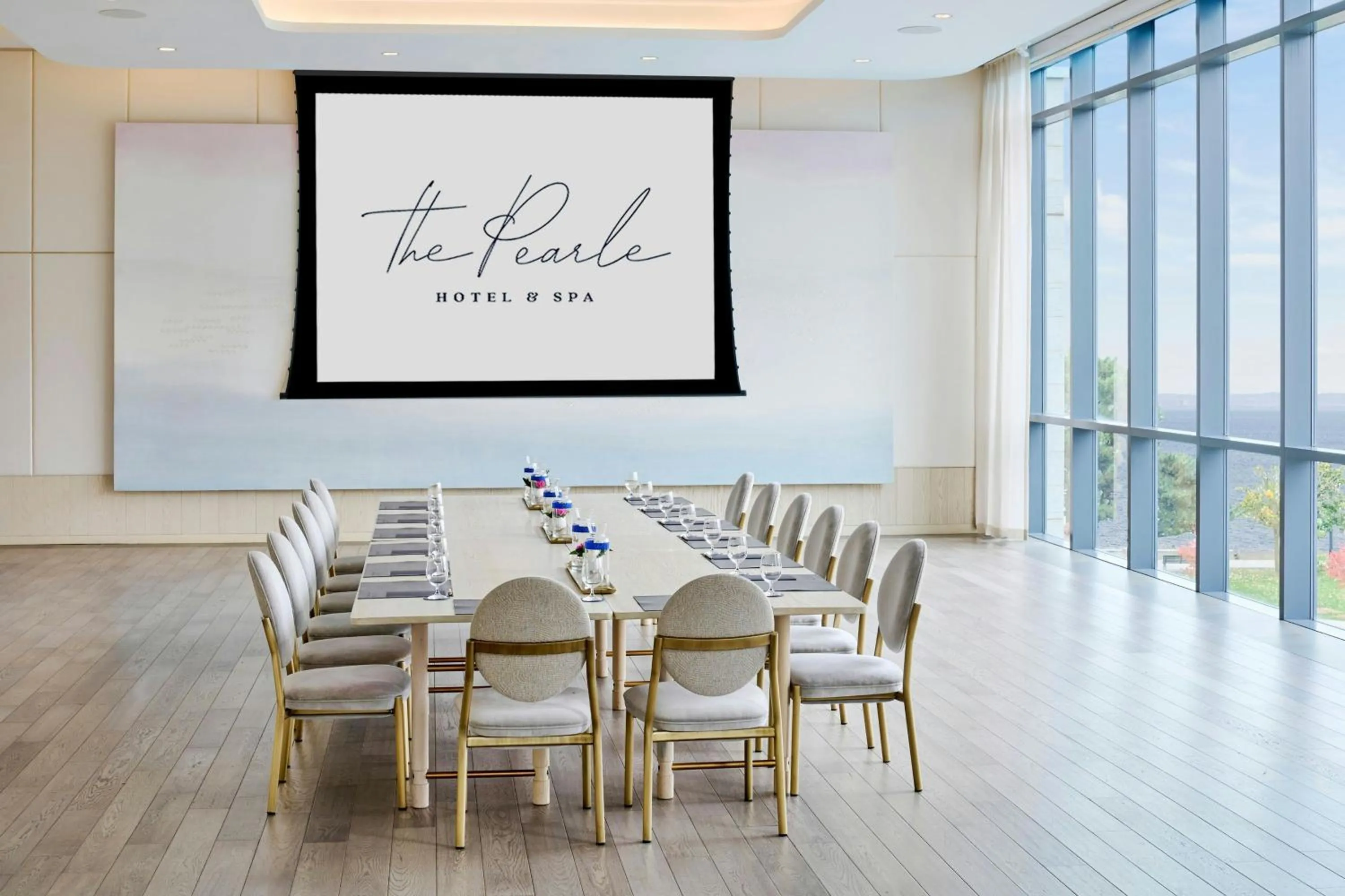 Meeting/conference room in The Pearle Hotel & Spa, Autograph Collection