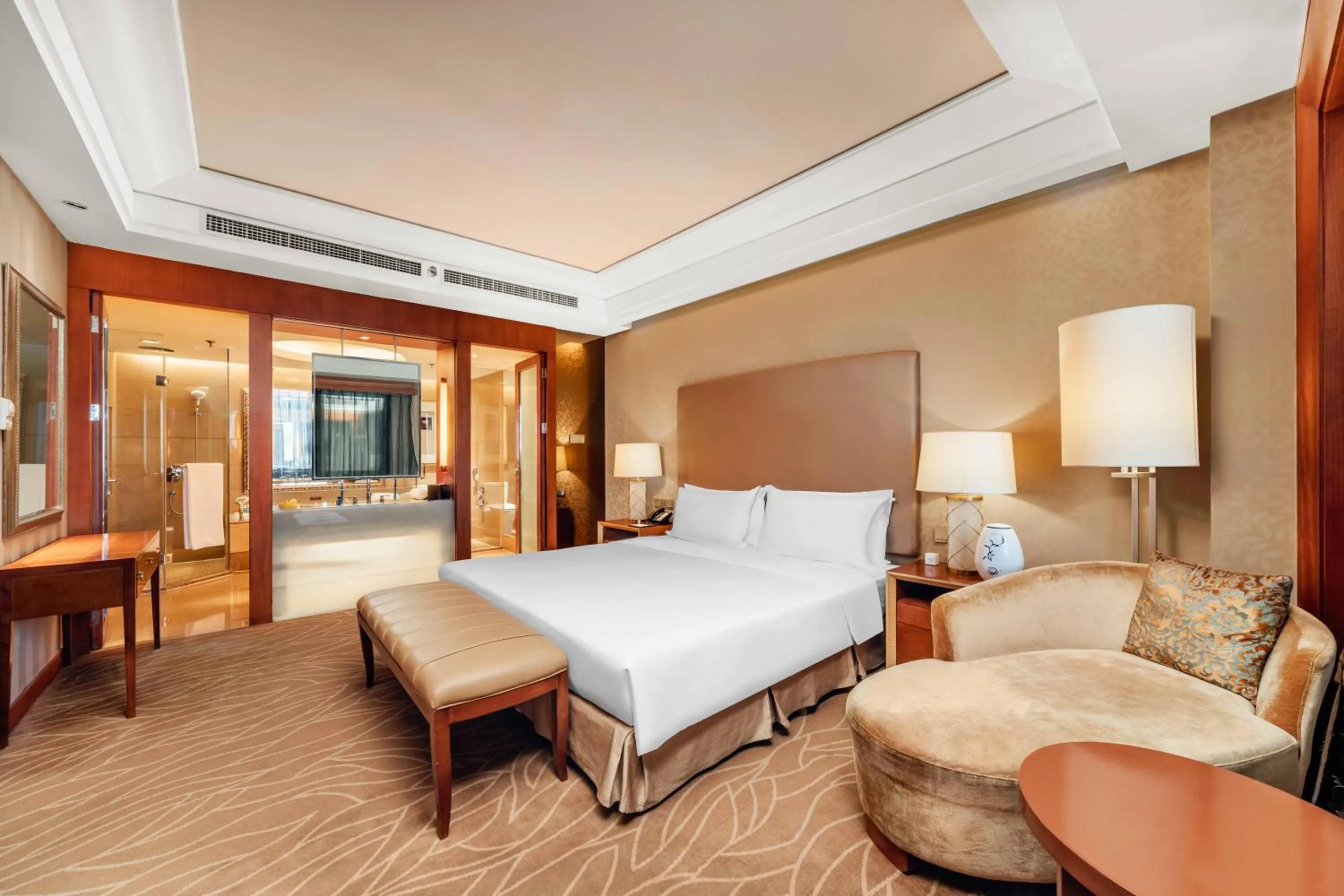 Bedroom, Bed in Sofitel Harbin