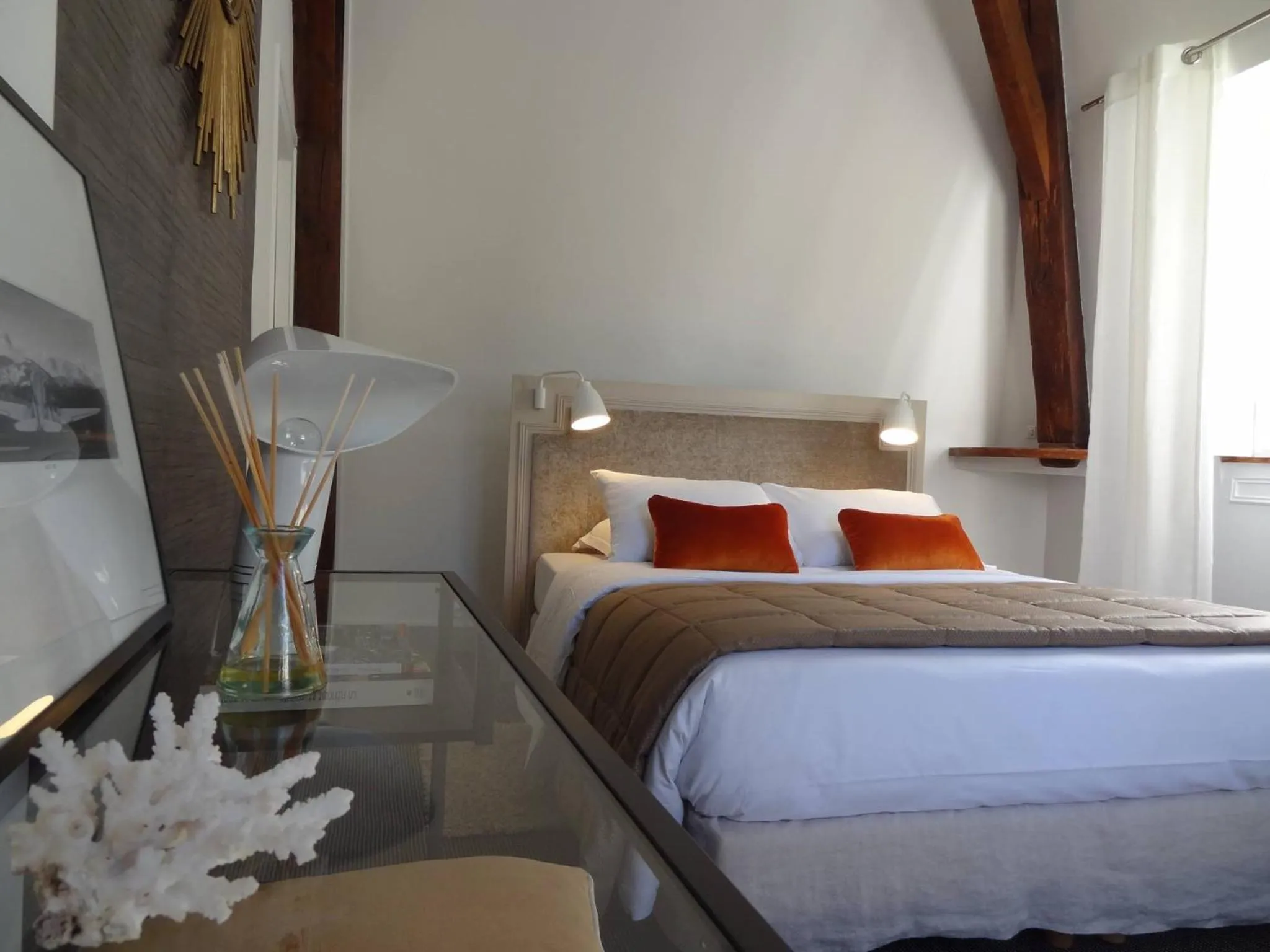 Photo of the whole room, Bed in BULLES DE LOIRE