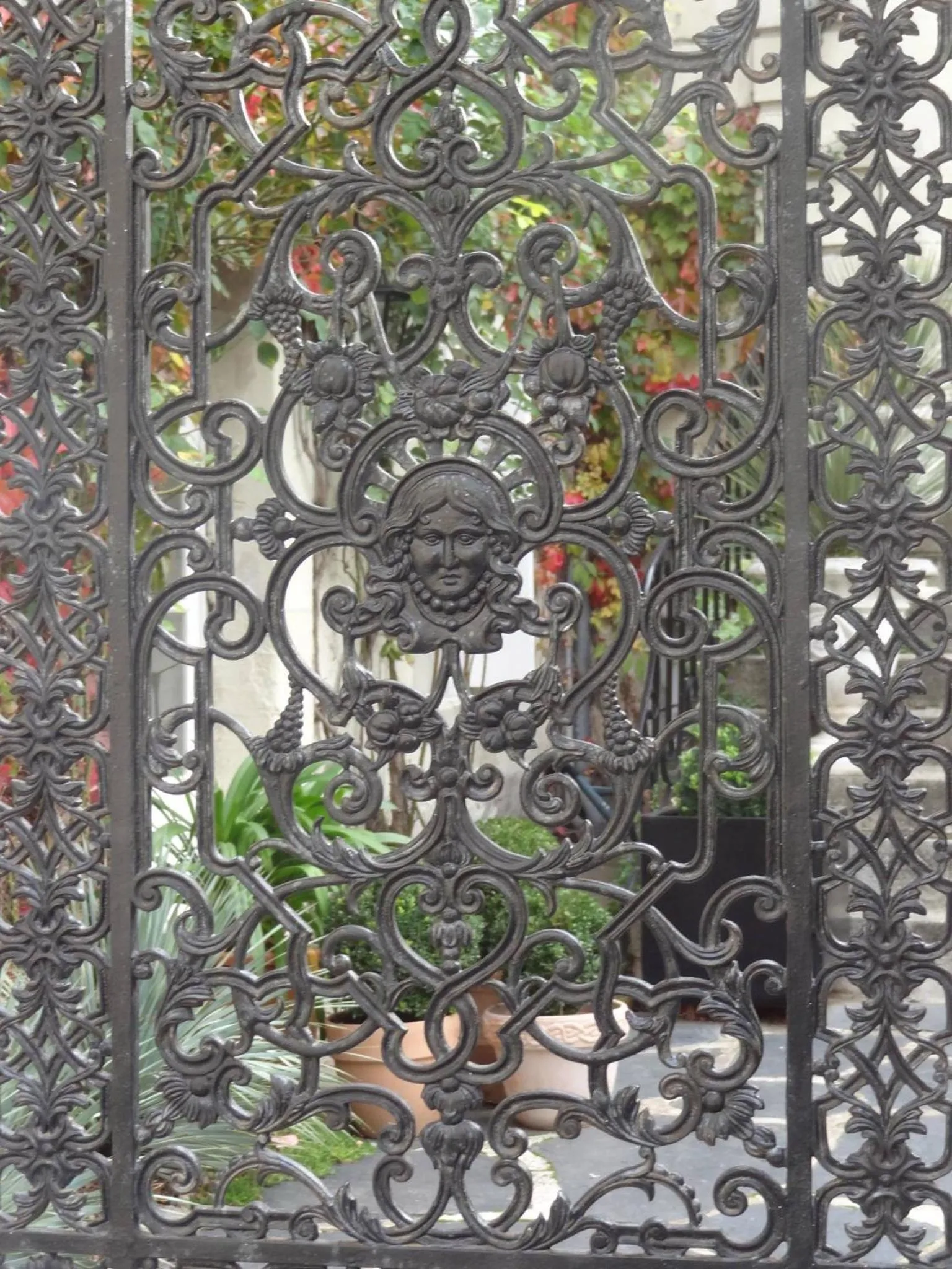 Facade/entrance in BULLES DE LOIRE