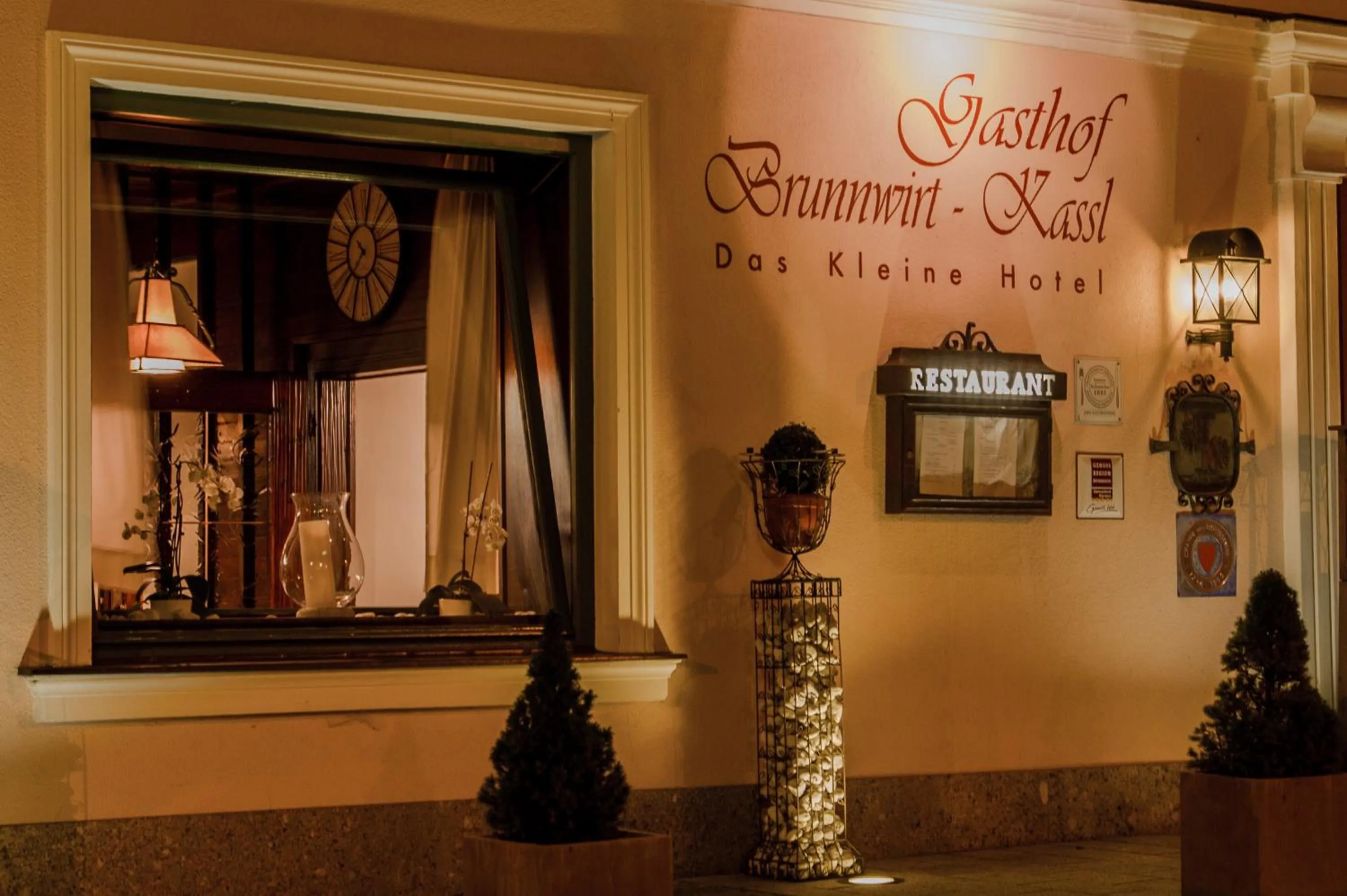 Facade/entrance in Brunnwirt Kassl