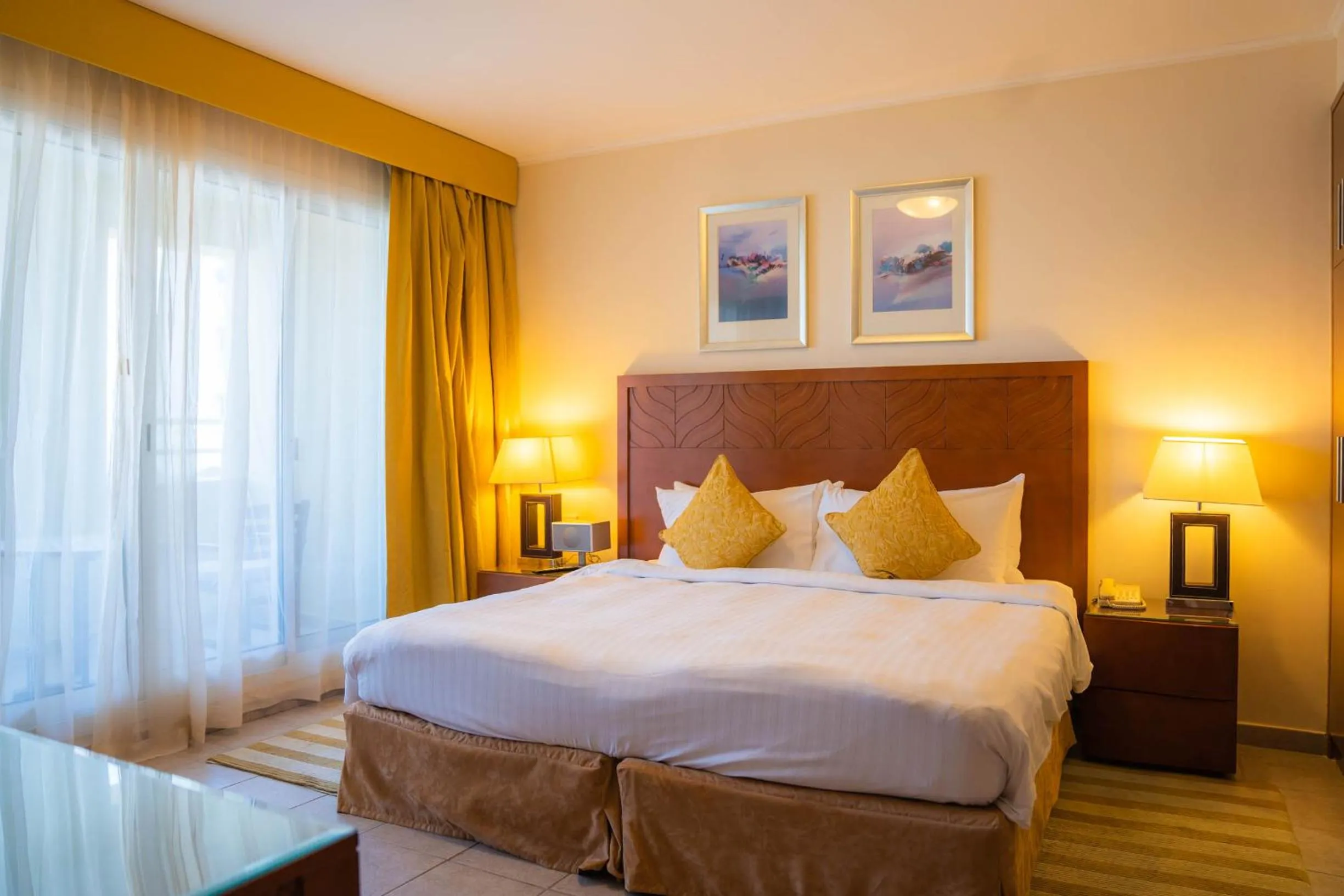 Bedroom in Copthorne Lakeview Executive Apartments Dubai, Green Community