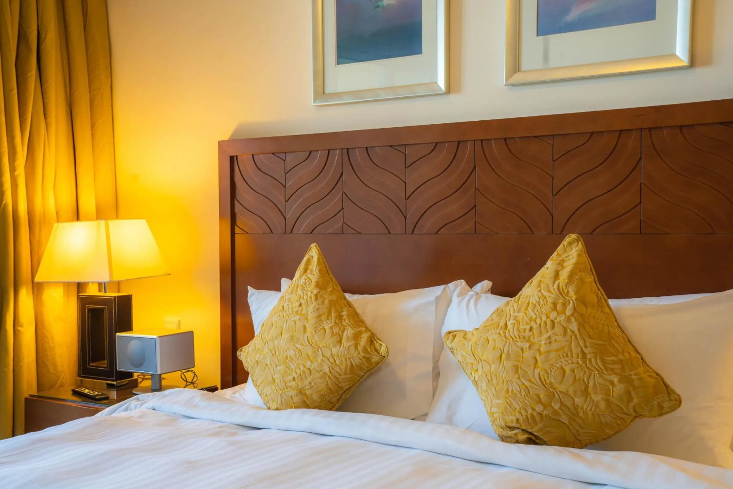 Bedroom in Copthorne Lakeview Executive Apartments Dubai, Green Community