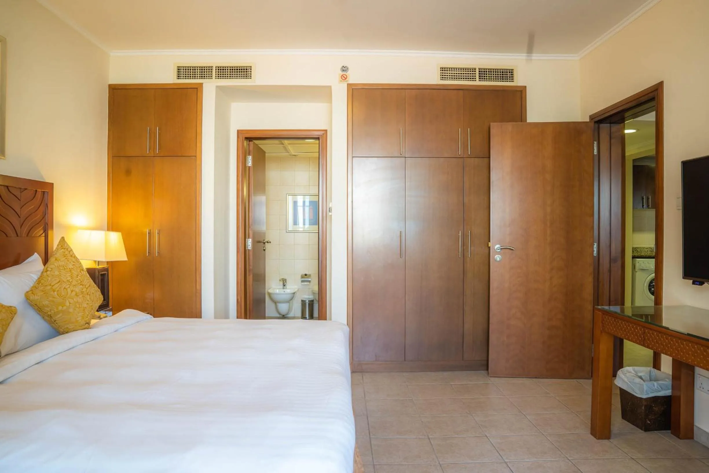 Bedroom in Copthorne Lakeview Executive Apartments Dubai, Green Community