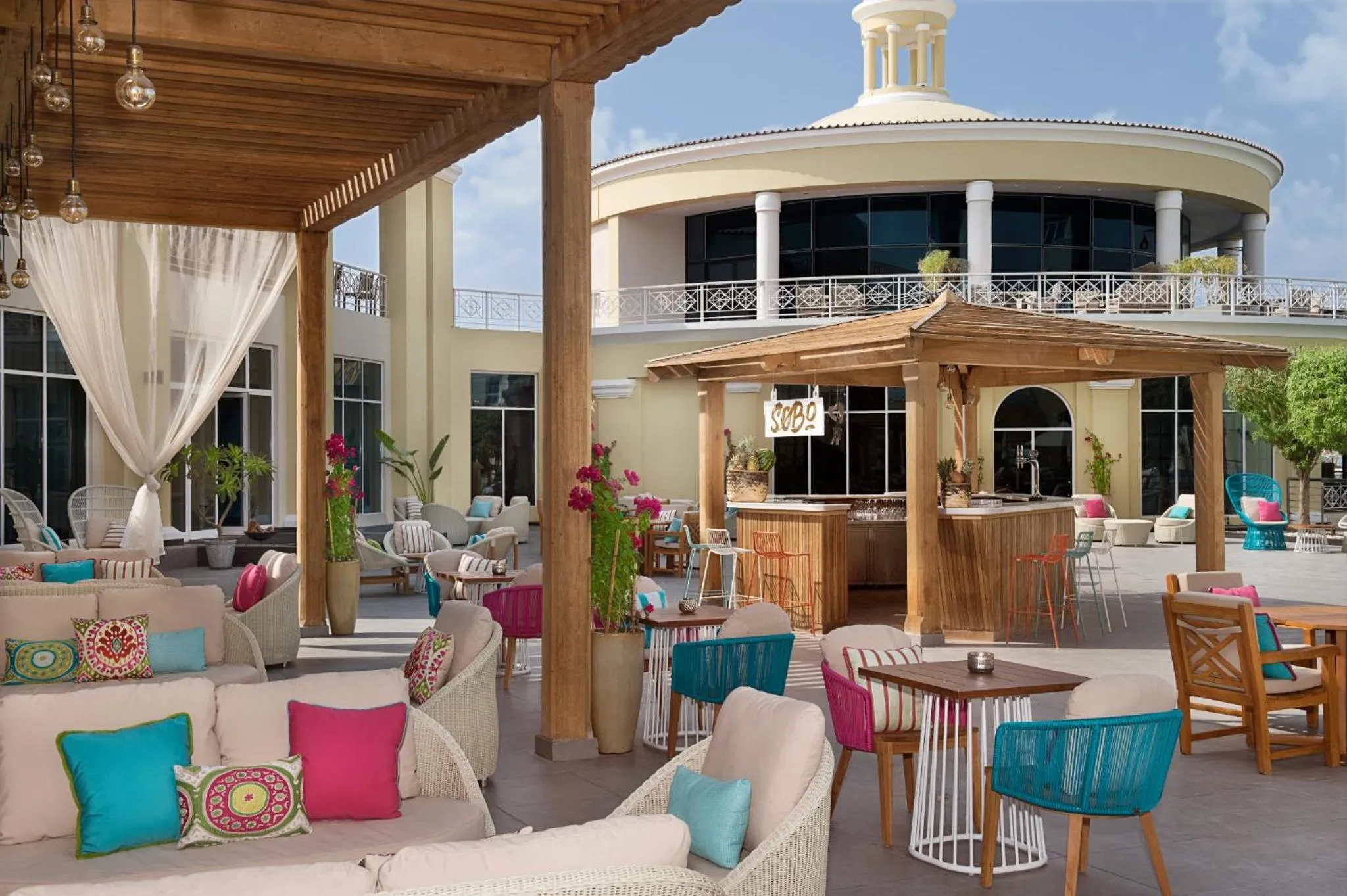 Restaurant/Places to Eat in Copthorne Lakeview Executive Apartments Dubai, Green Community