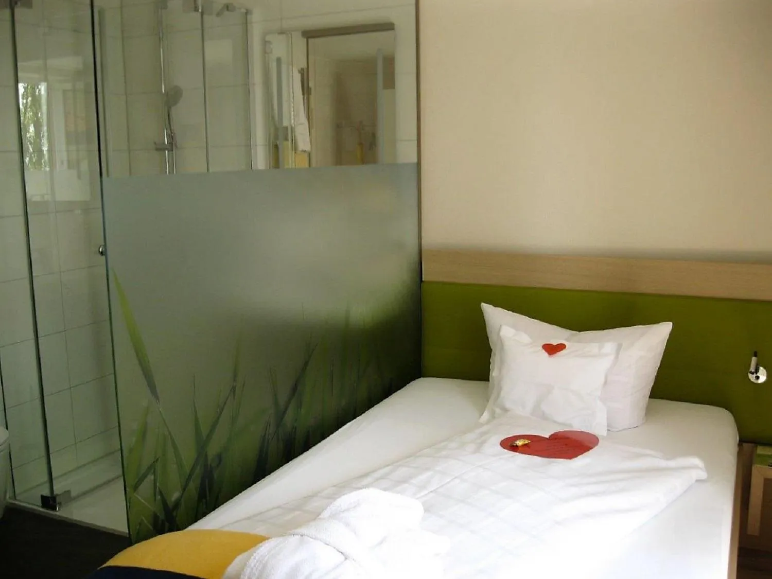 Bed in Seehotel OFF