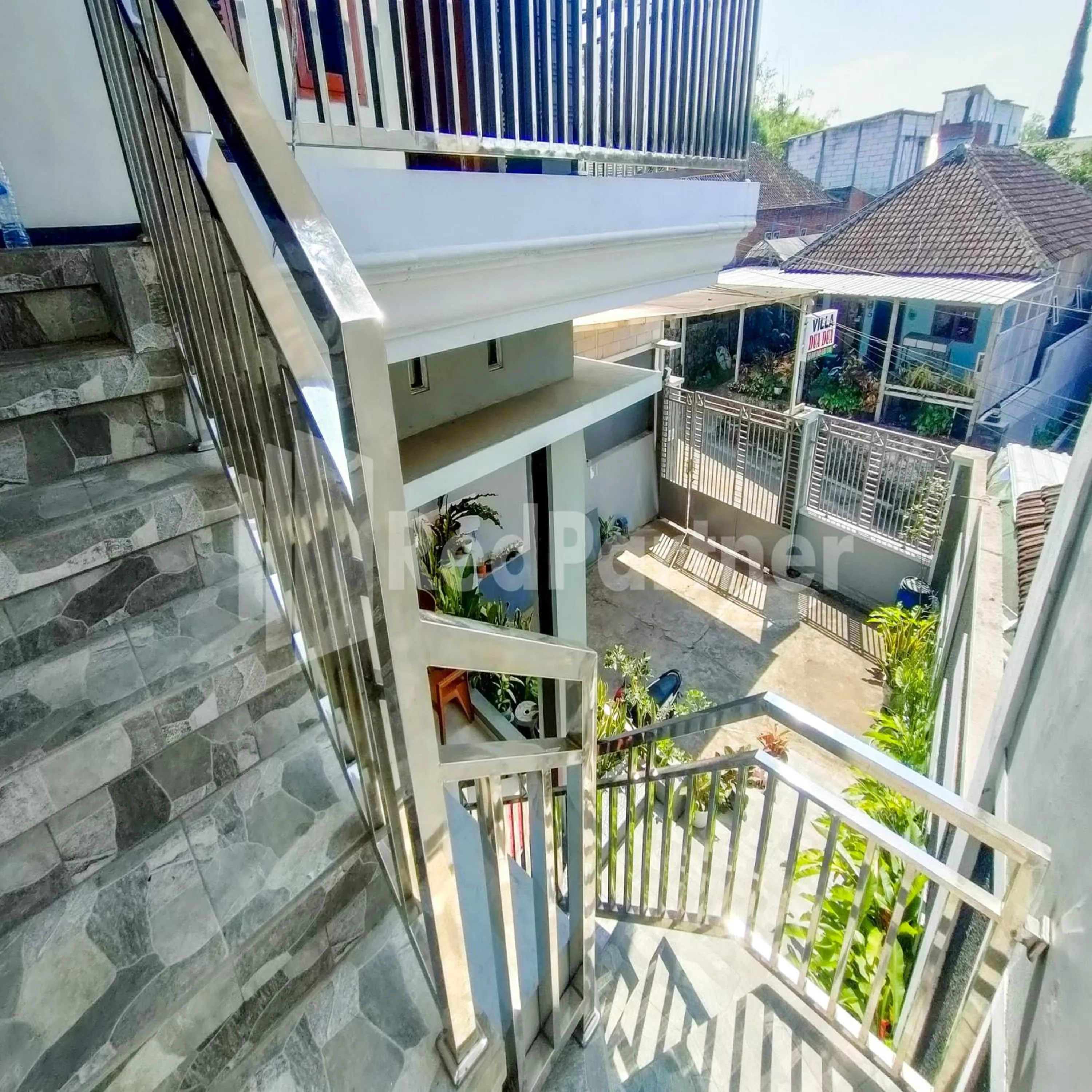 Facade/entrance in Villa Dua Dua RedPartner