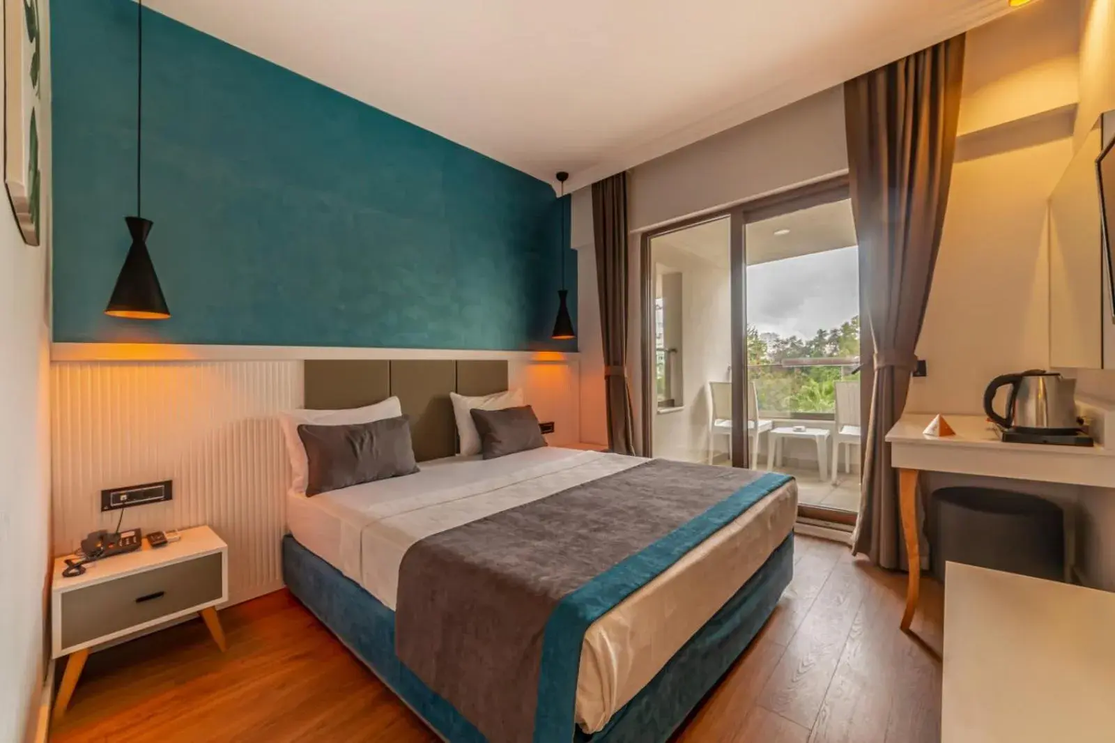 Double Room in Tema 242 Hotel Double Room in Tema 242 Hotel