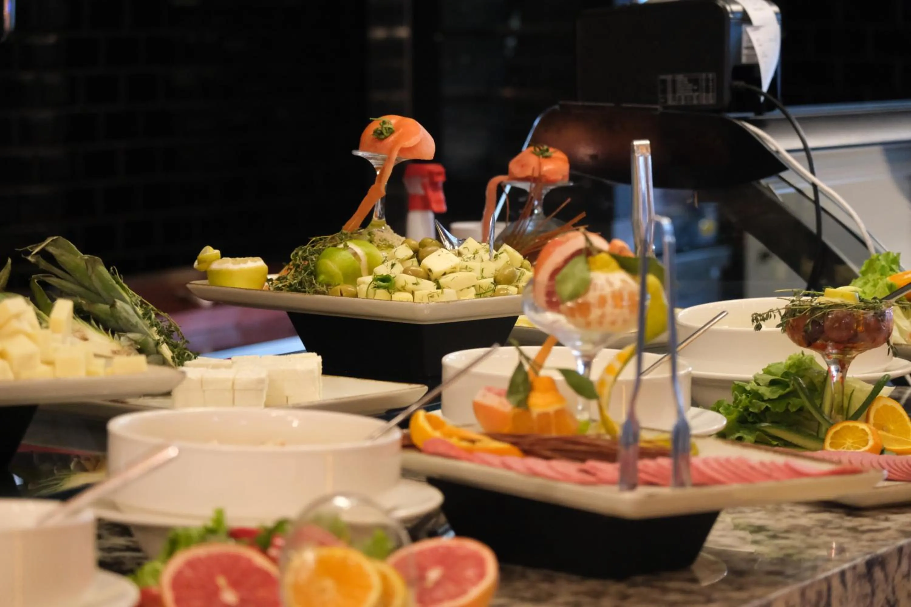 Buffet breakfast in Tema 242 Hotel