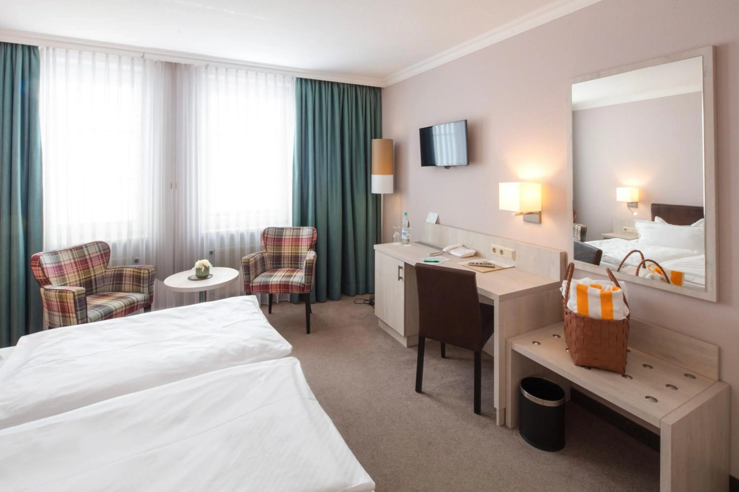 Bed in Hotel Braunschweiger Hof